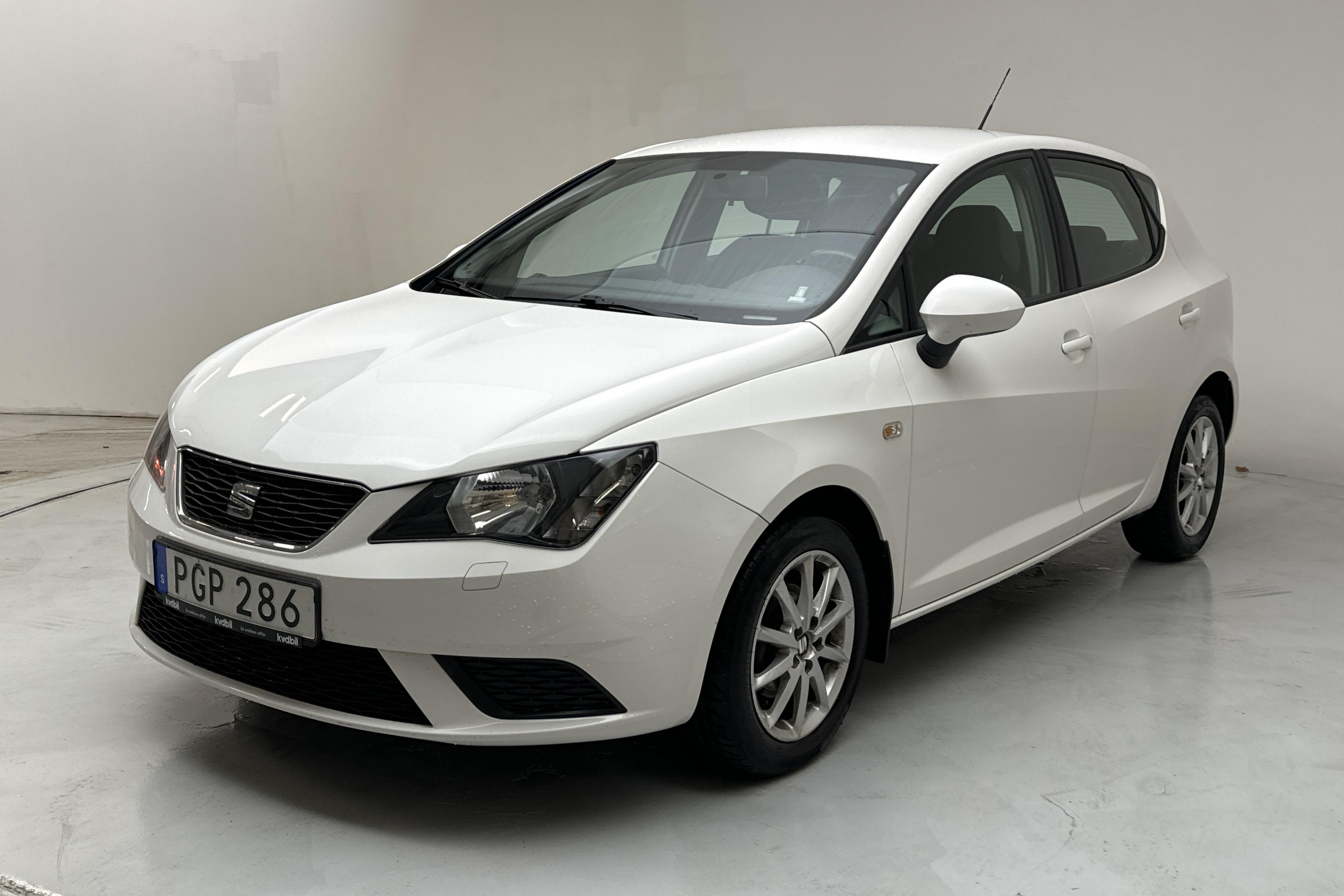 Seat Ibiza 1.2 TSI 5dr (90hk) - 96 950 km - Manualna - biały - 2017