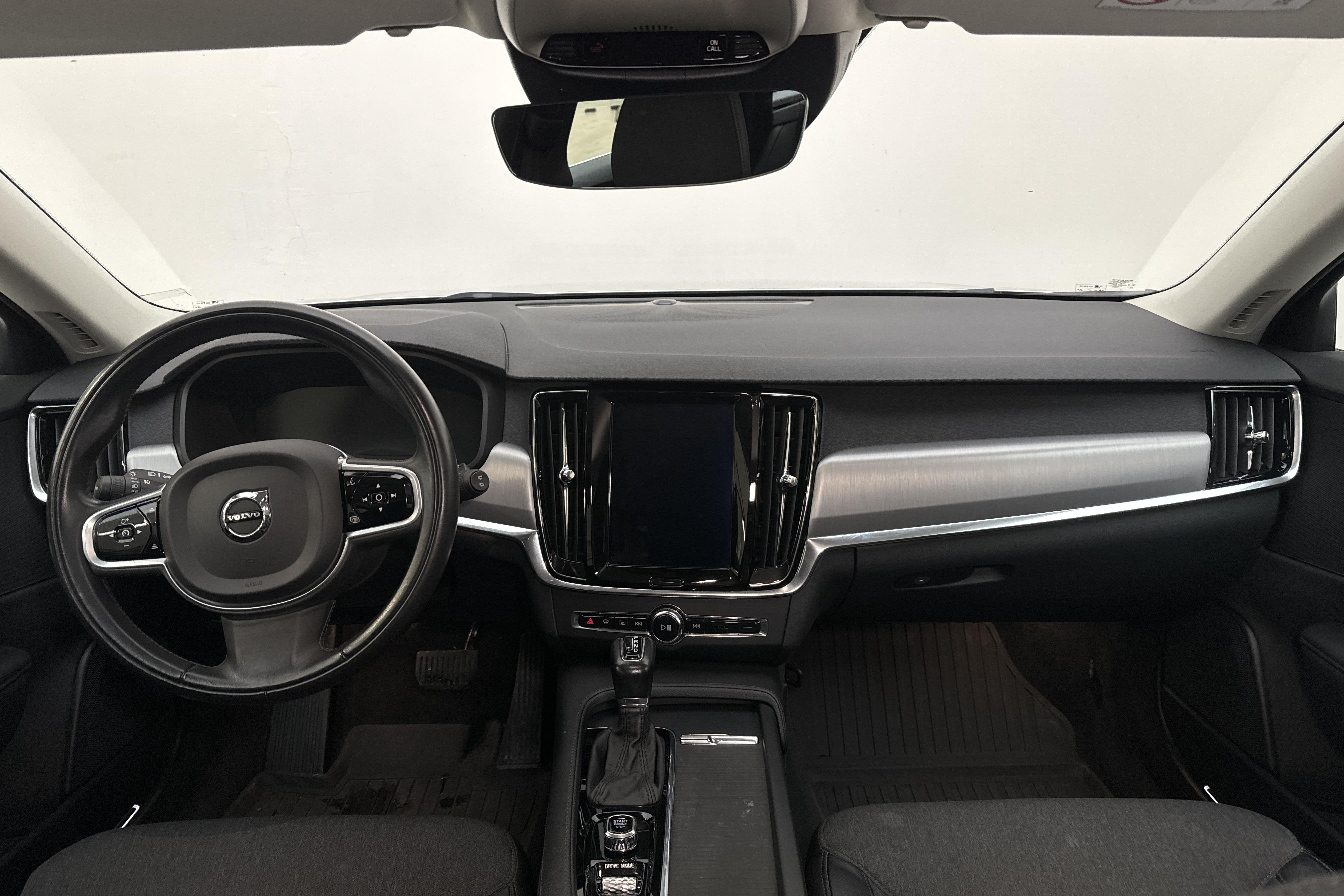 Volvo V90 D4 AWD (190hk) - 8 148 mil - Automat - silver - 2019