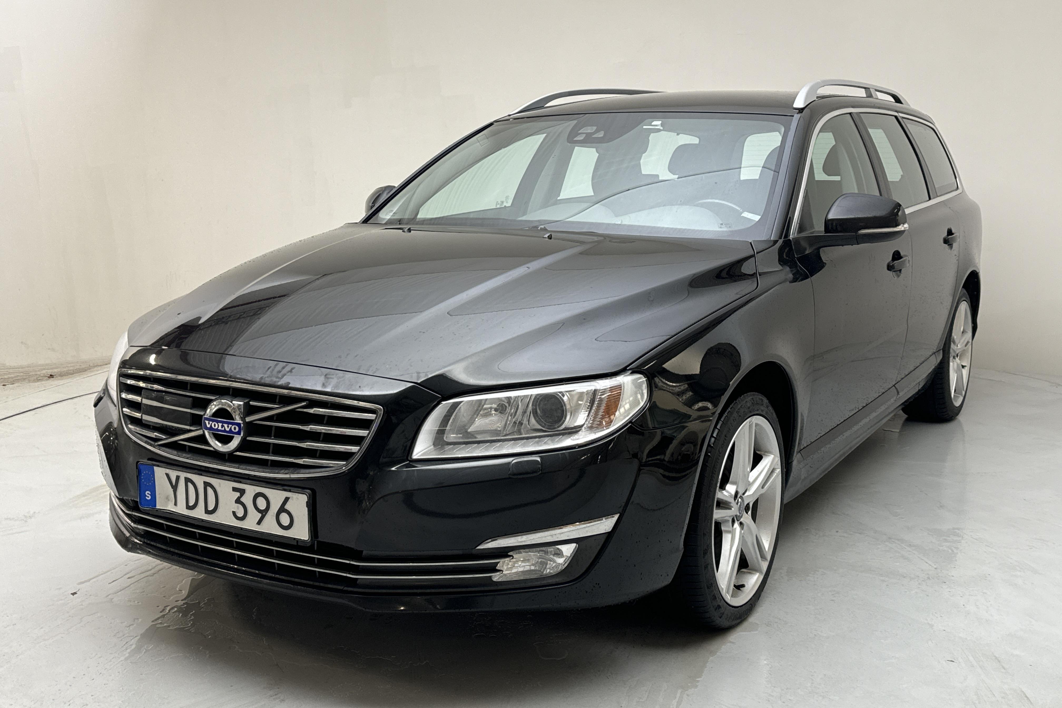 Volvo V70 II D3 (150hk) - 17 817 mil - Automat - svart - 2016