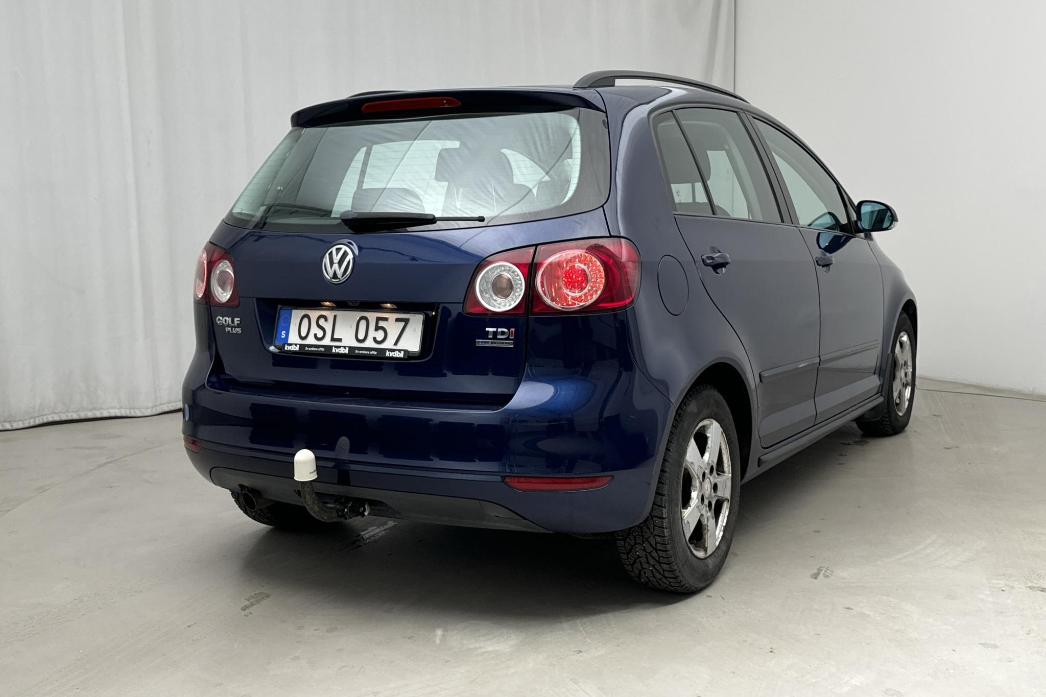 VW Golf VI 1.6 TDI BlueMotion Technology Plus (105hk) - 14 153 mil - Automat - Dark Blue - 2012