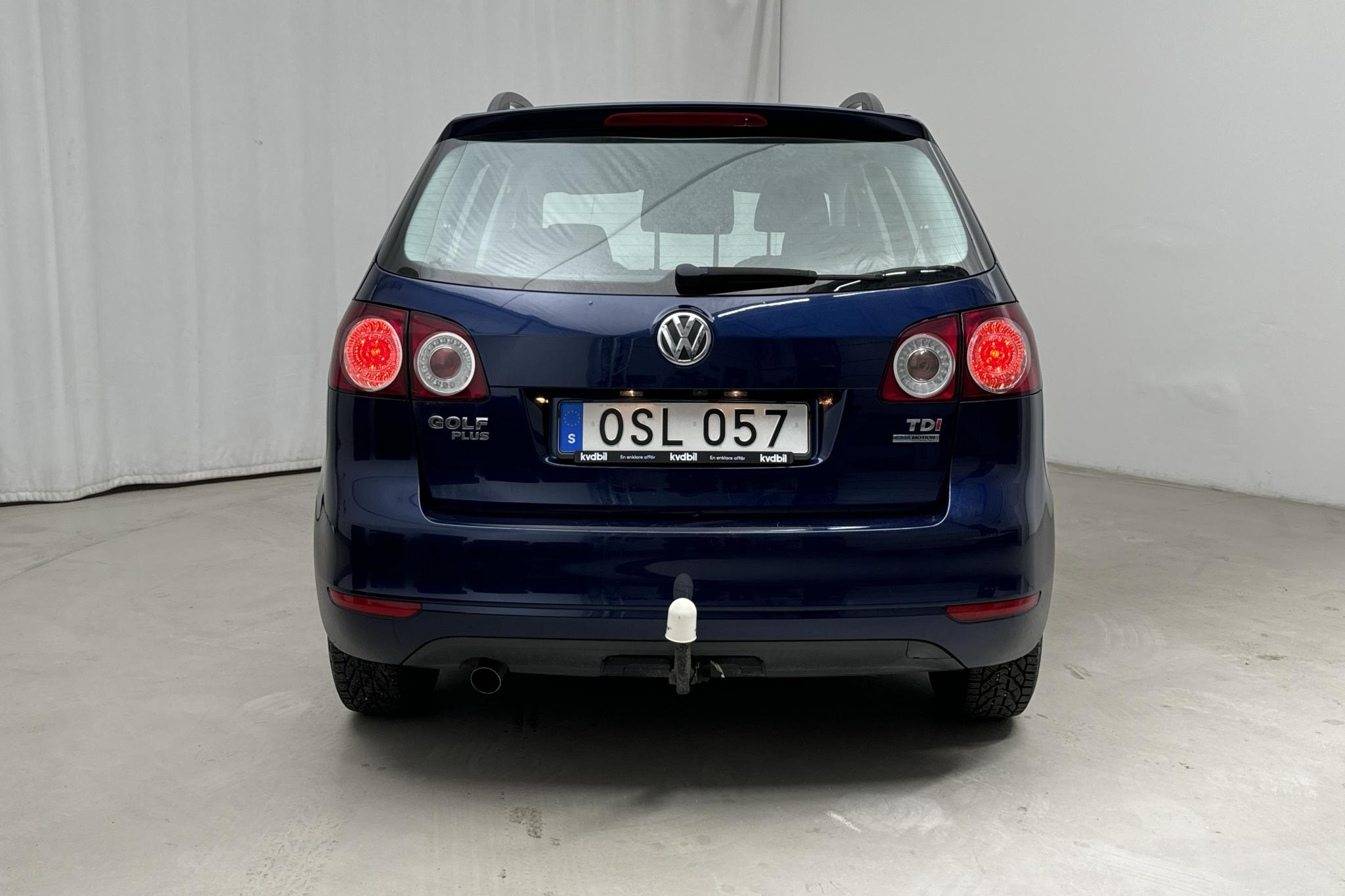 VW Golf VI 1.6 TDI BlueMotion Technology Plus (105hk) - 14 153 mil - Automat - Dark Blue - 2012