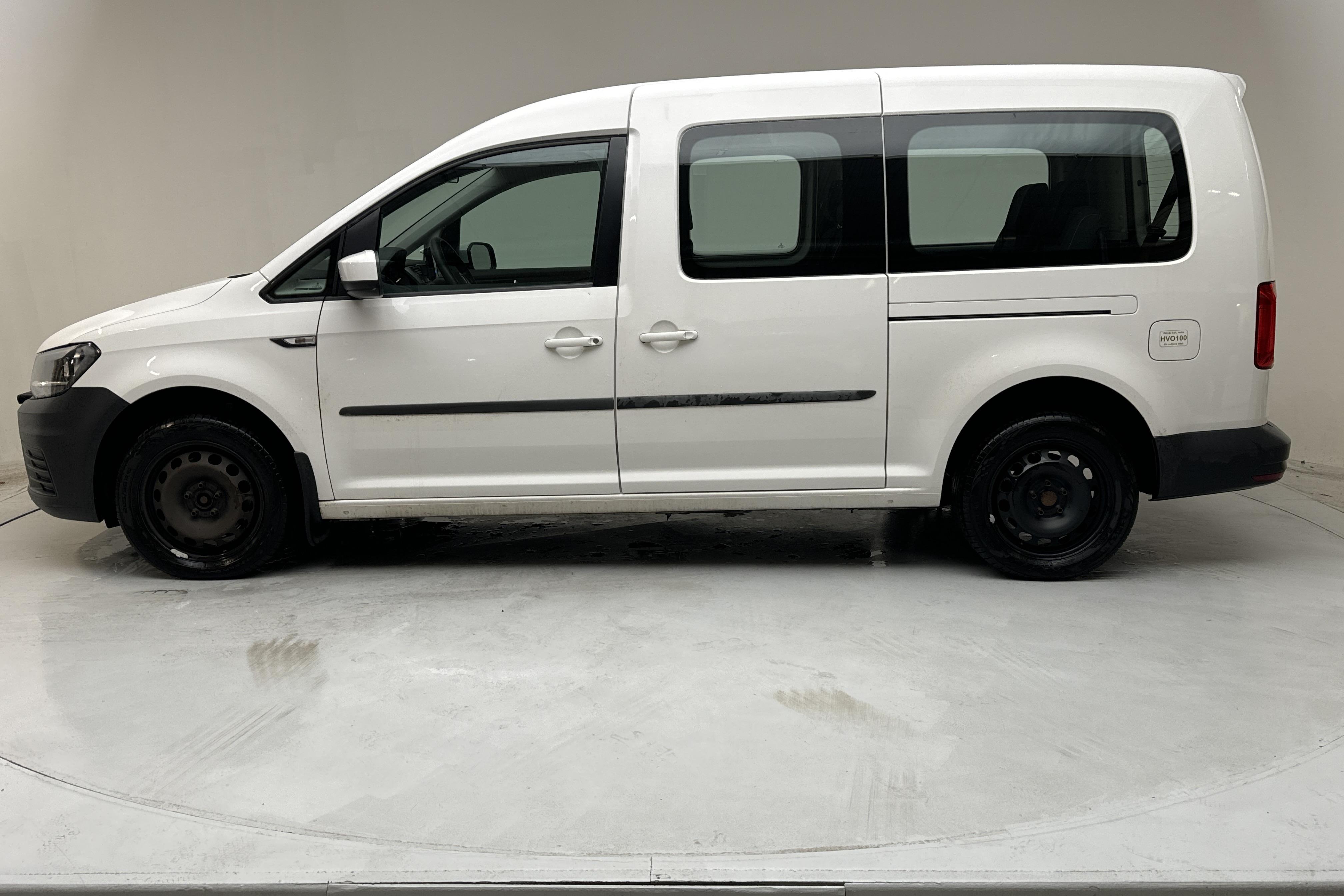 VW Caddy Life Maxi 2.0 TDI (102hk) - 131 050 km - Automatyczna - biały - 2017