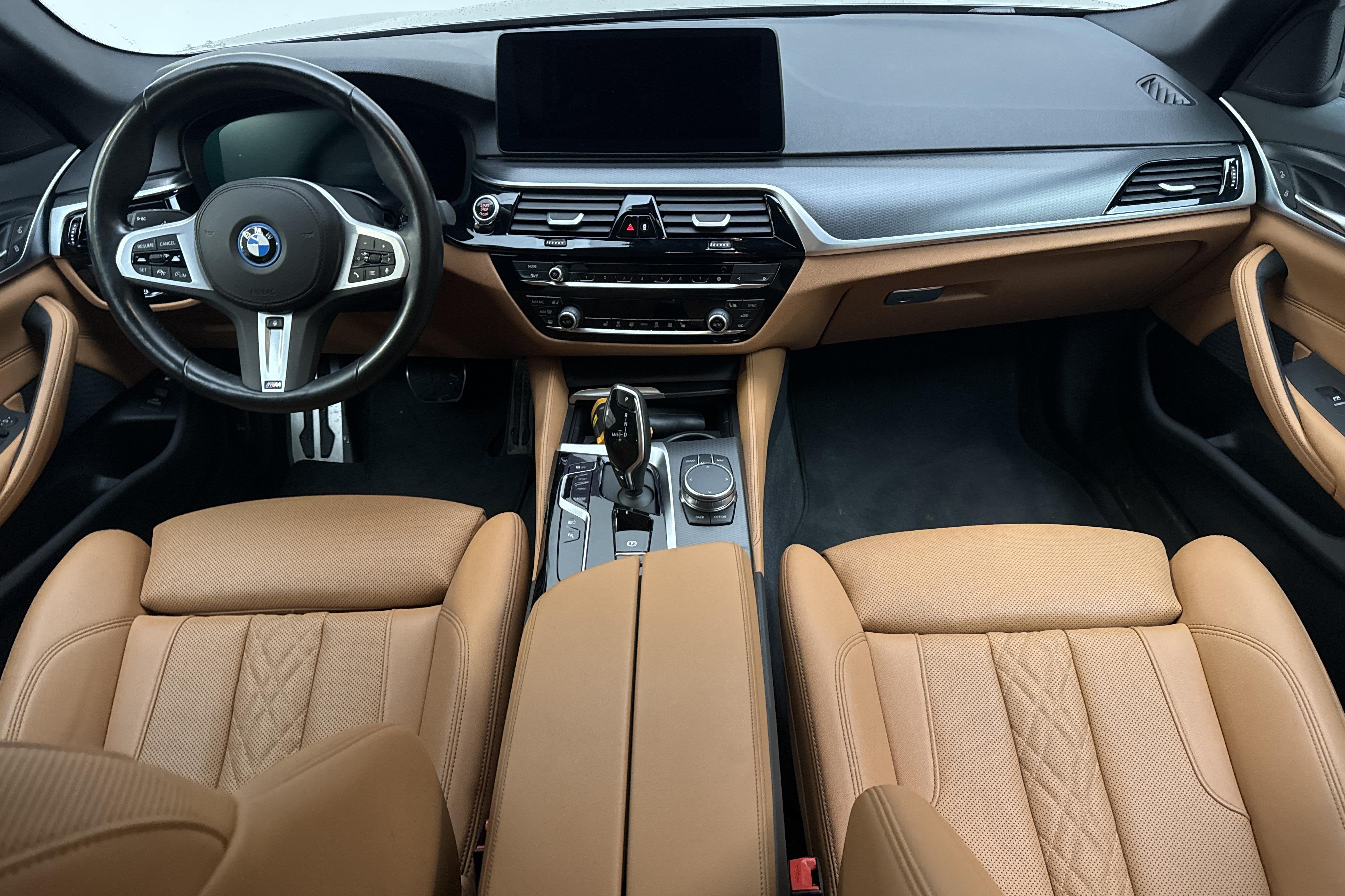 BMW 530e xDrive Touring, G31 12kWh LCI (292hk) - 2 895 mil - Automat - grå - 2023