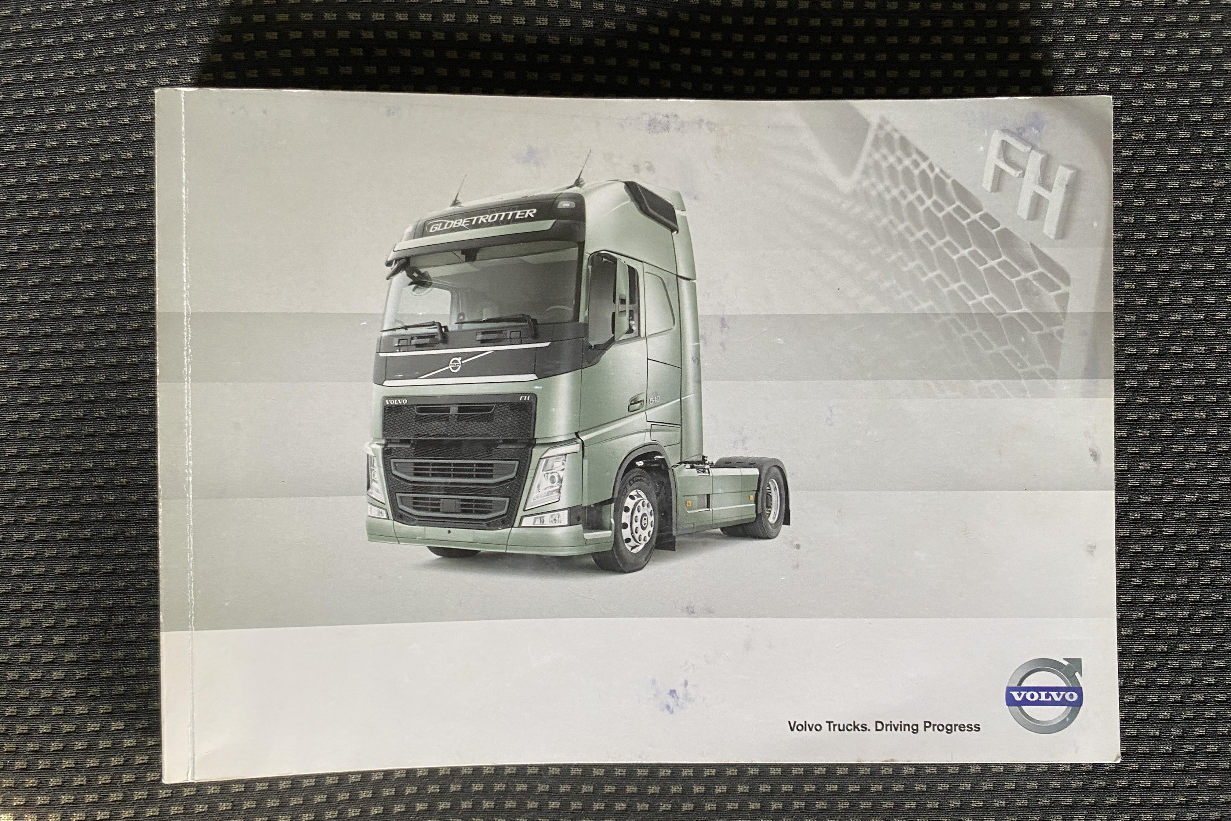 Volvo FH460 - 986 125 km - Automaatne - valge - 2015