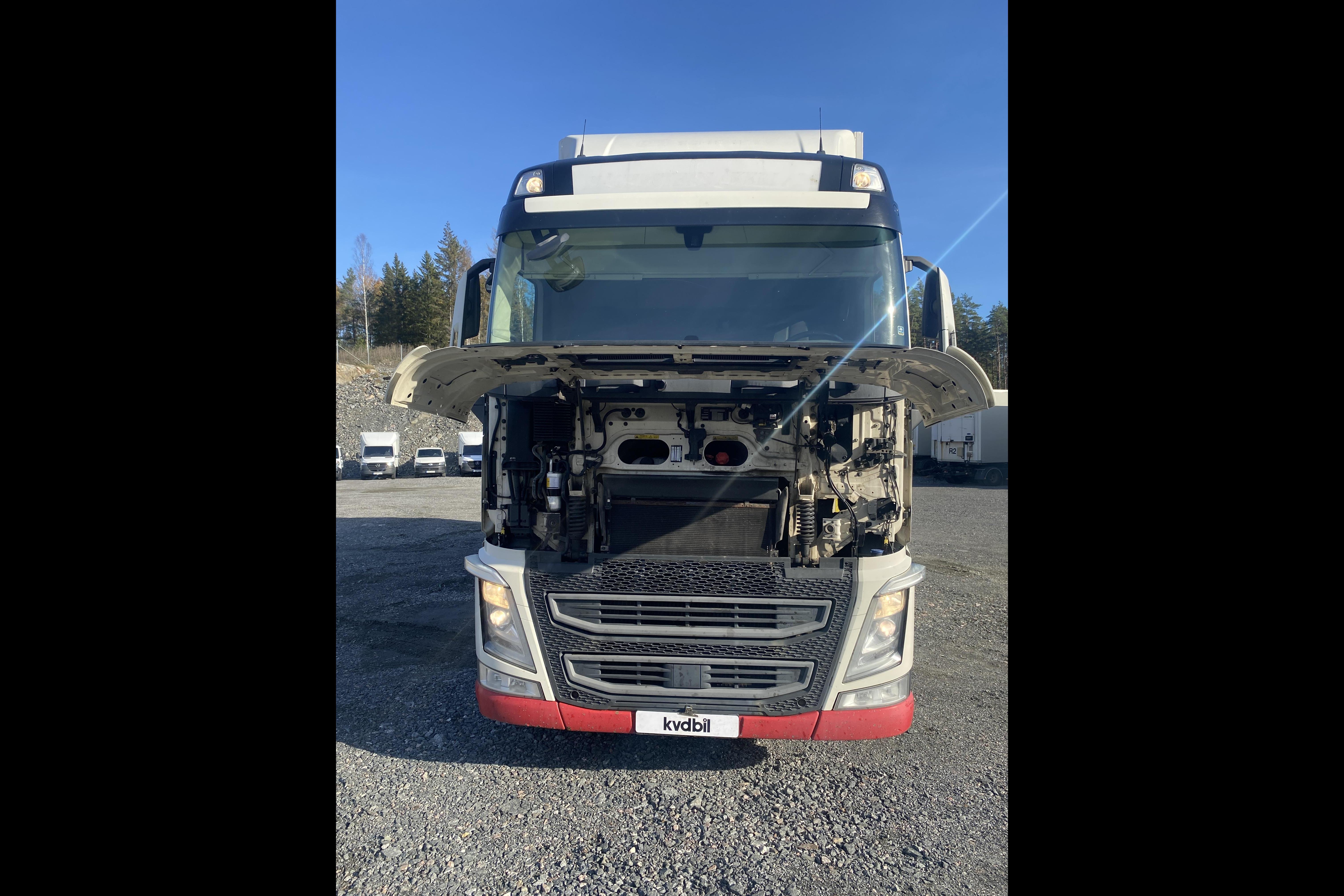 Volvo FH460 - 986 125 km - Automaattinen - valkoinen - 2015