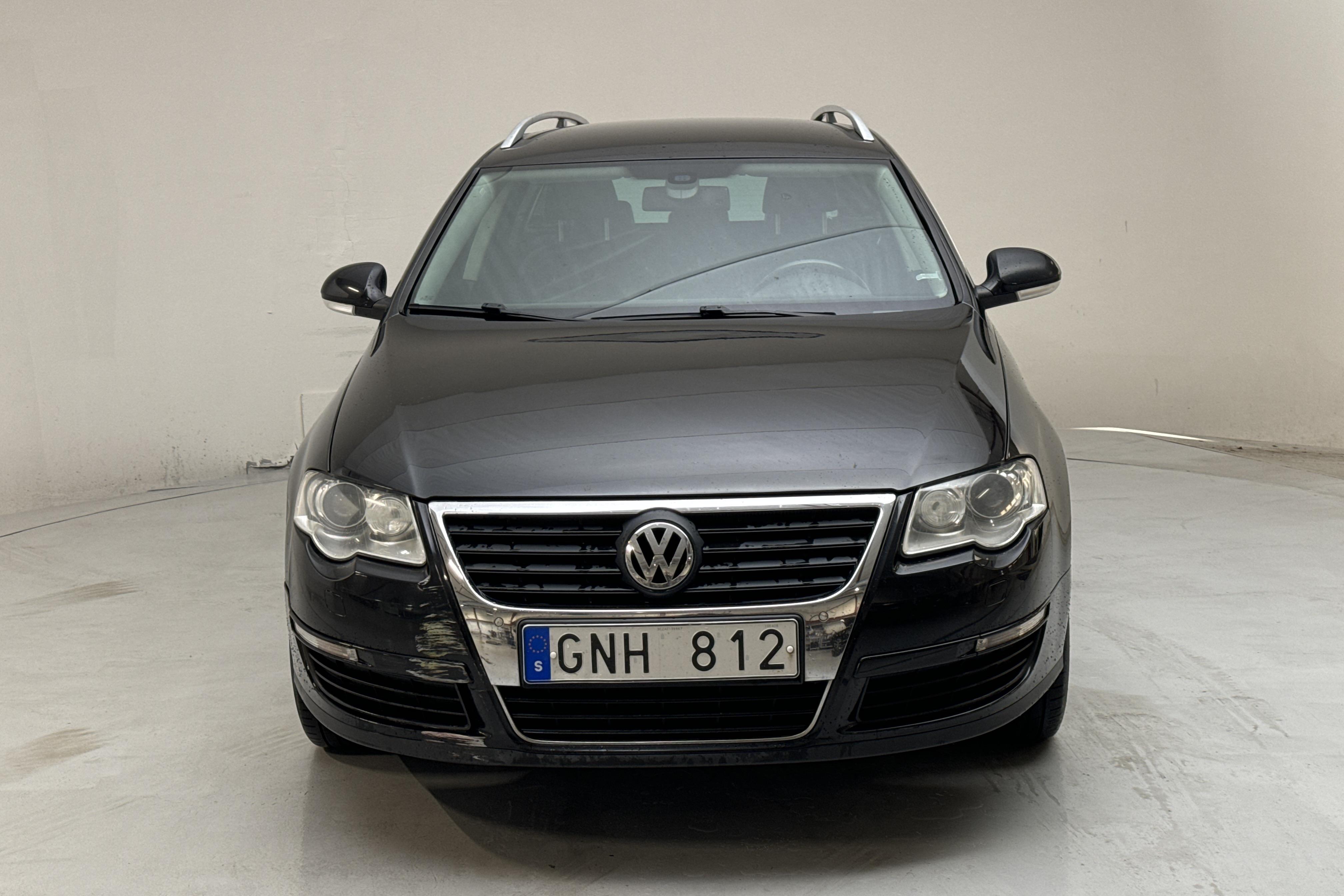 VW Passat 1.4 TSI EcoFuel Variant (150hk) - 222 050 km - Manuaalinen - musta - 2010