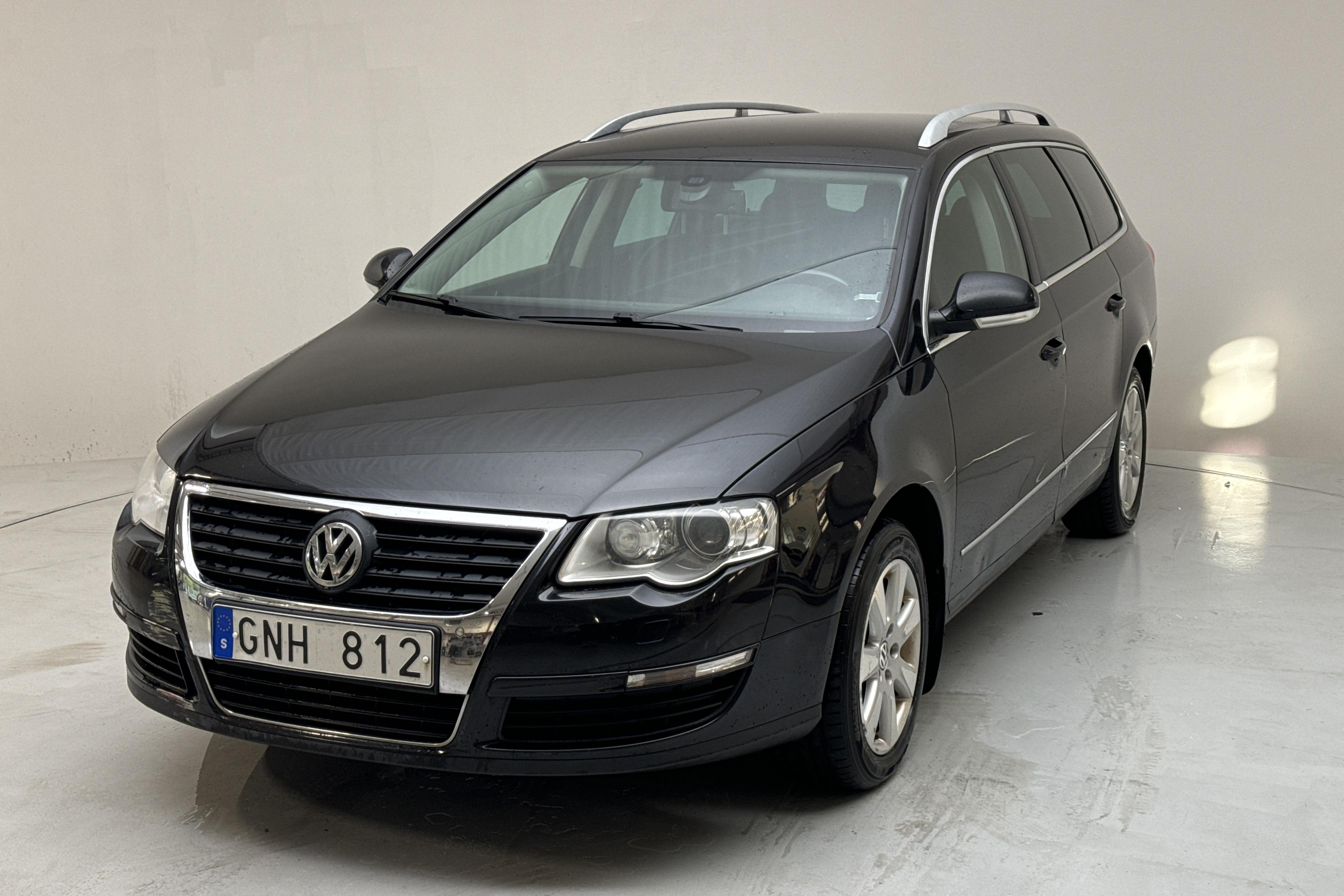 VW Passat 1.4 TSI EcoFuel Variant (150hk) - 222 050 km - Manuaalinen - musta - 2010