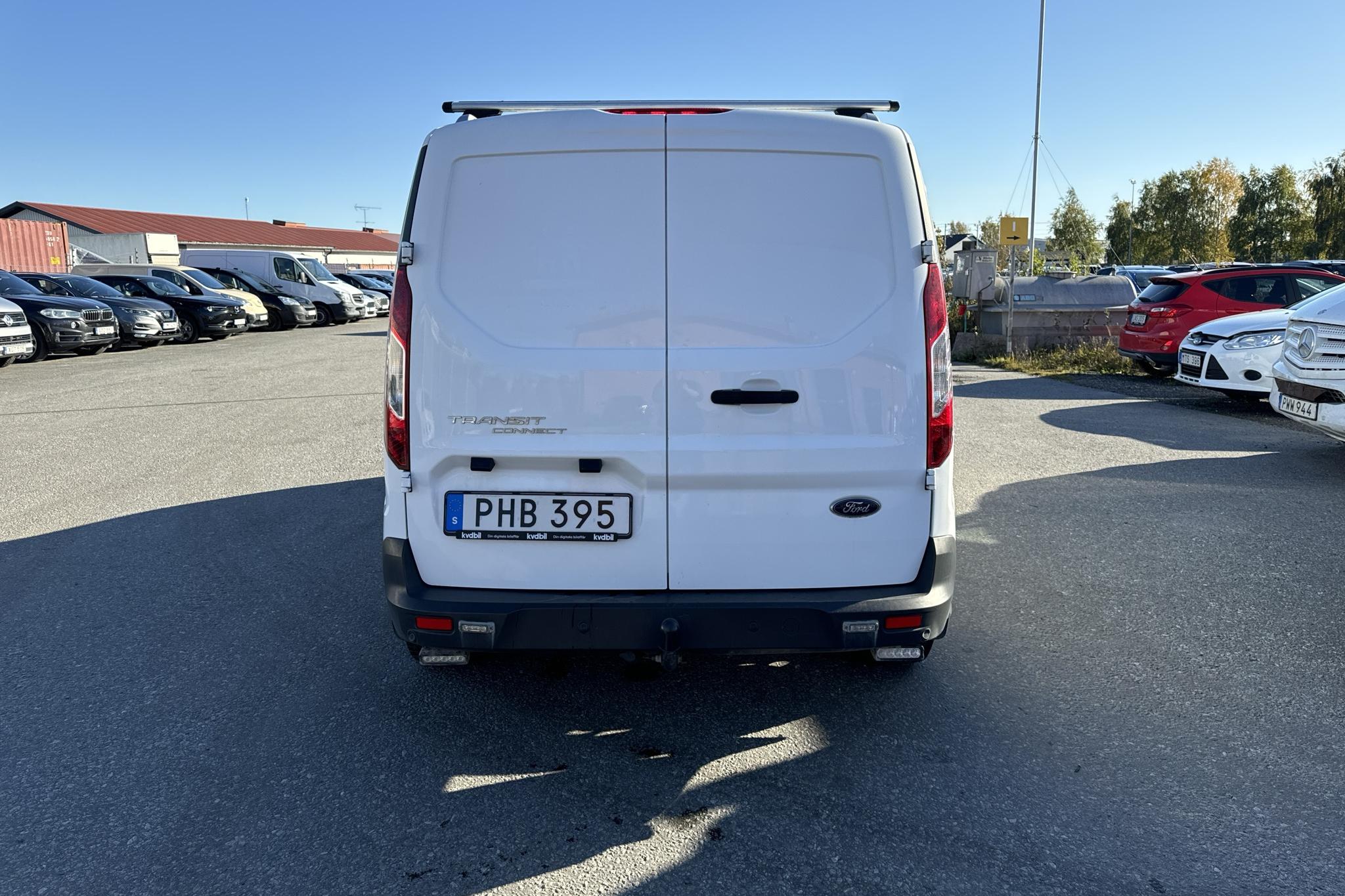 Ford Transit Connect 1.5 TDCi (120hk) - 5 302 mil - Automat - vit - 2017