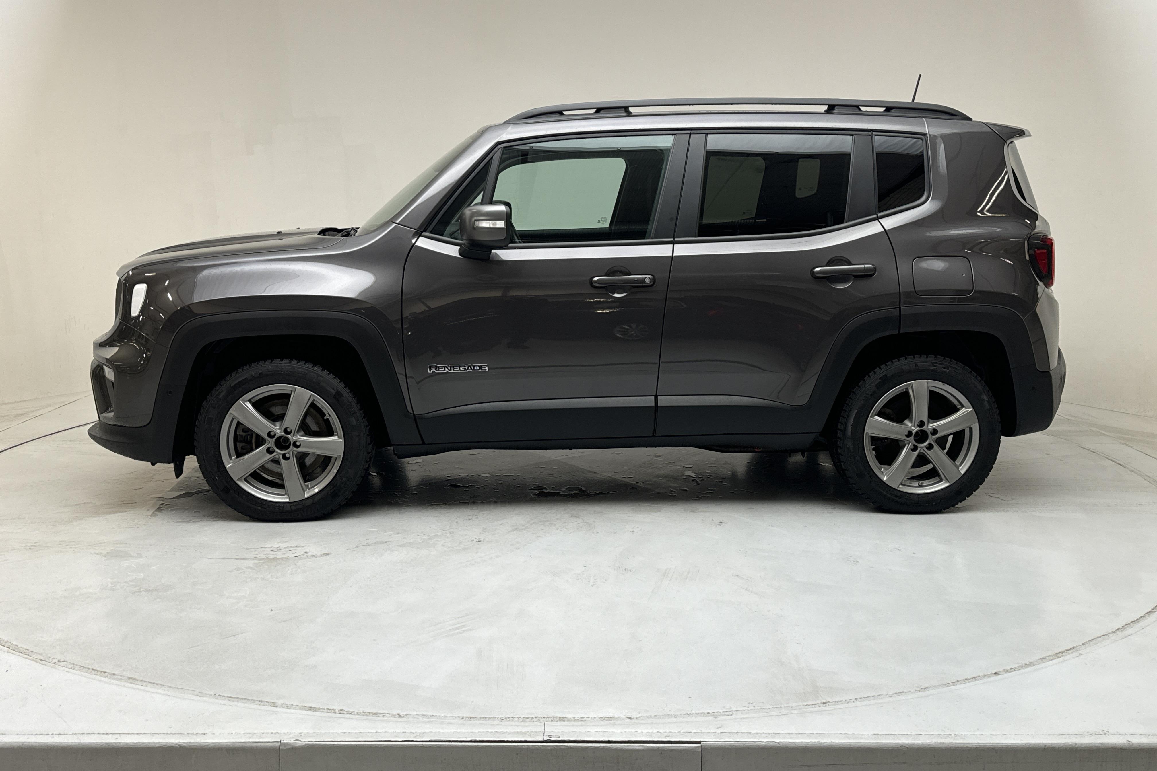 Jeep Renegade 1.3 PHEV 4WD (190hk) - 6 159 mil - Automat - grå - 2020