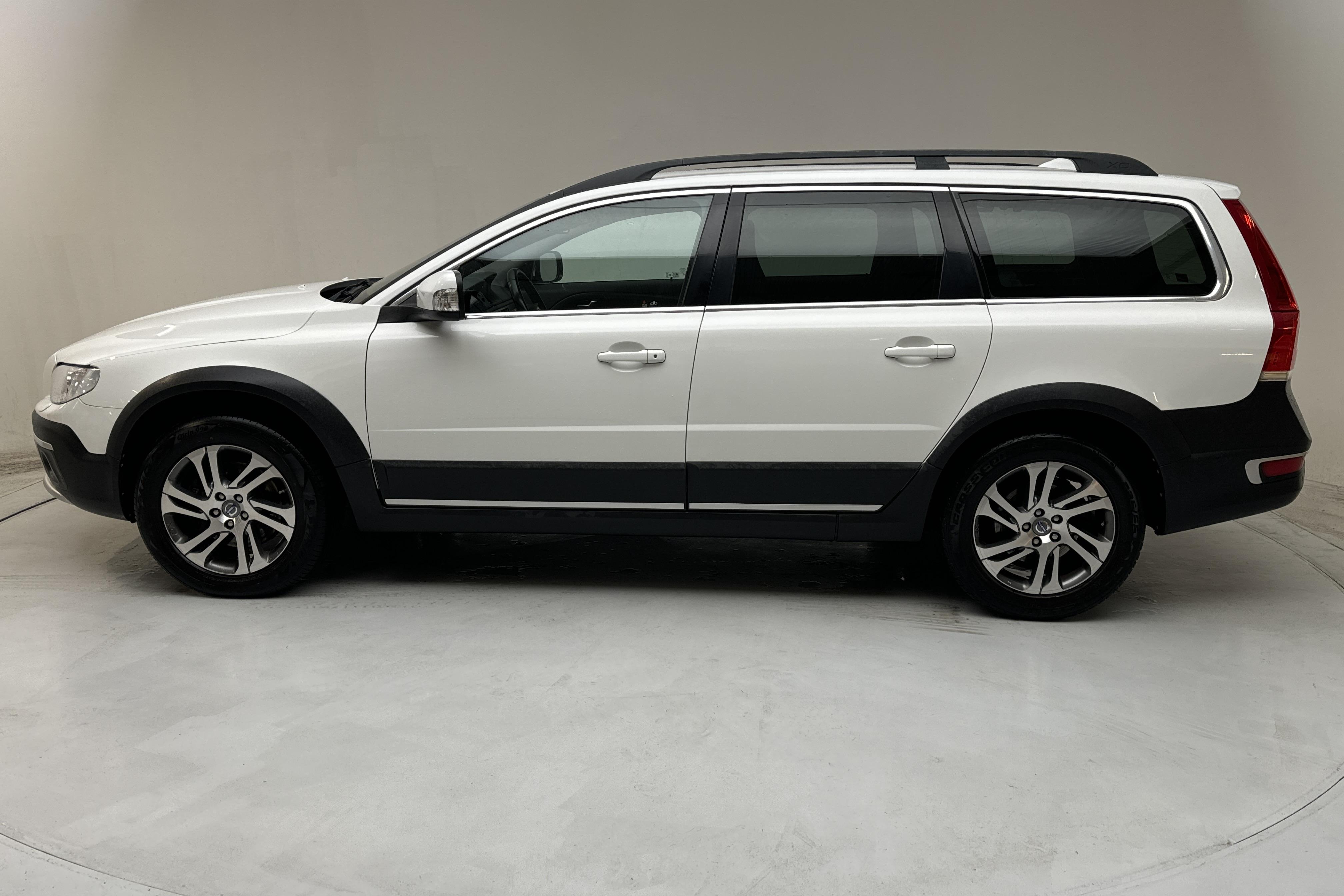 Volvo XC70 II D4 AWD (181hk) - 27 257 mil - Automat - vit - 2015