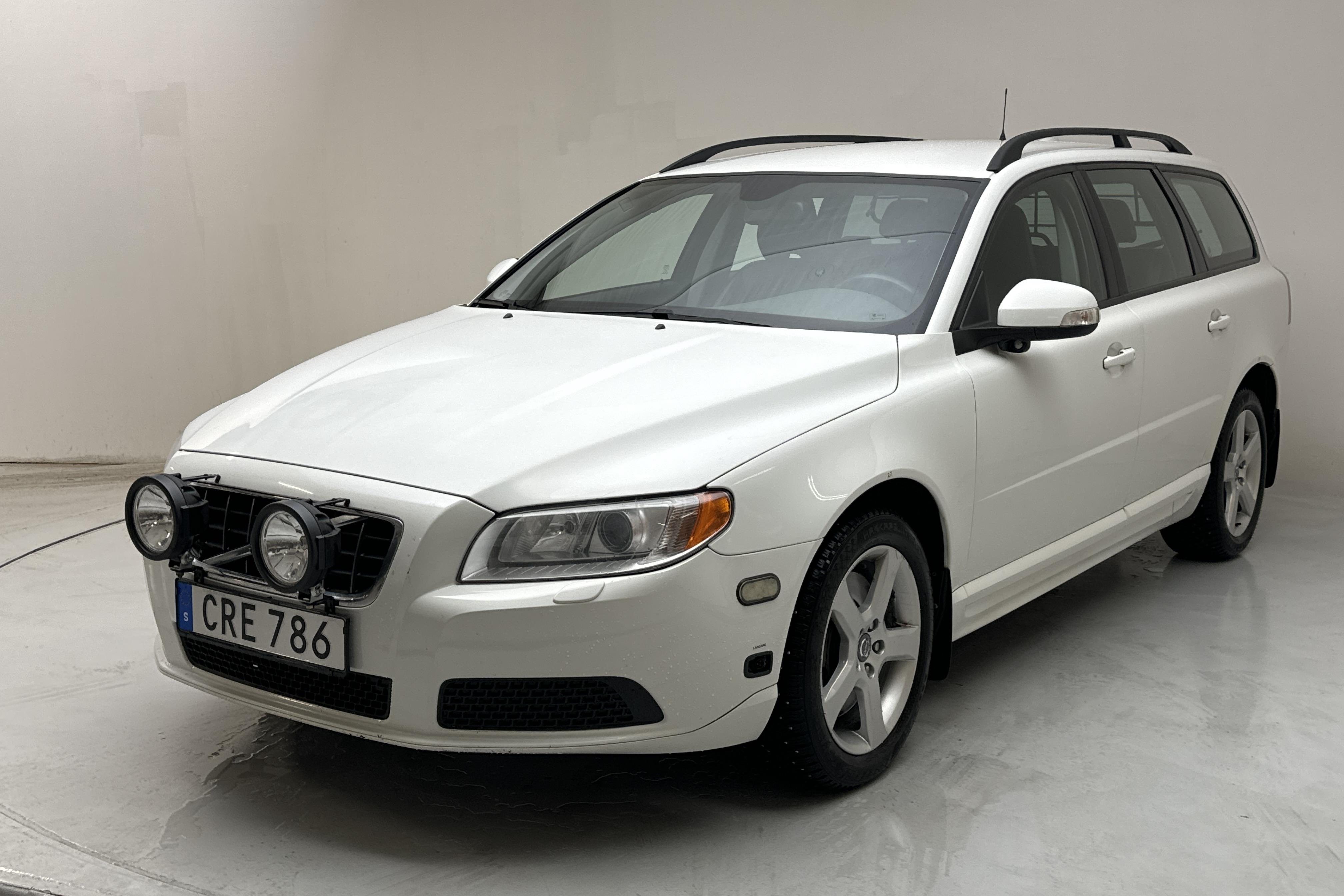 Volvo V70 II D5 (205hk) - 333 770 km - Automatyczna - biały - 2011