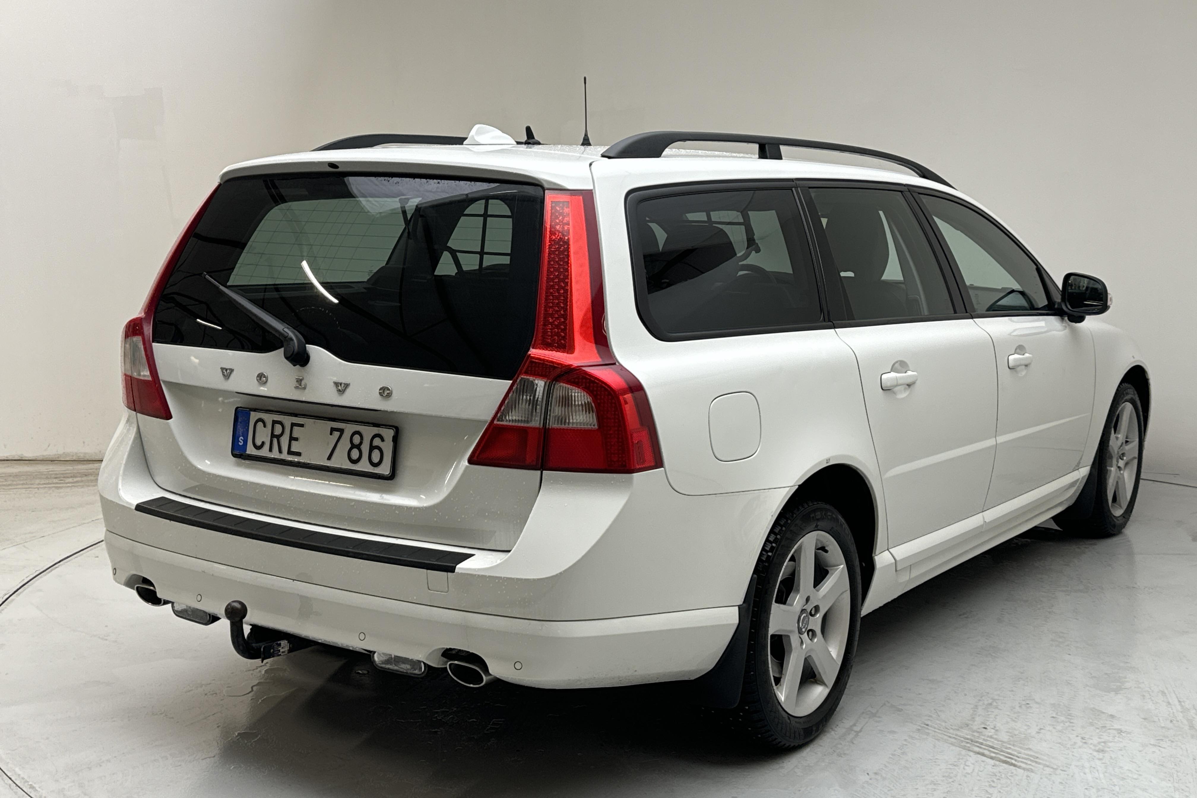 Volvo V70 II D5 (205hk) - 333 770 km - Automatyczna - biały - 2011