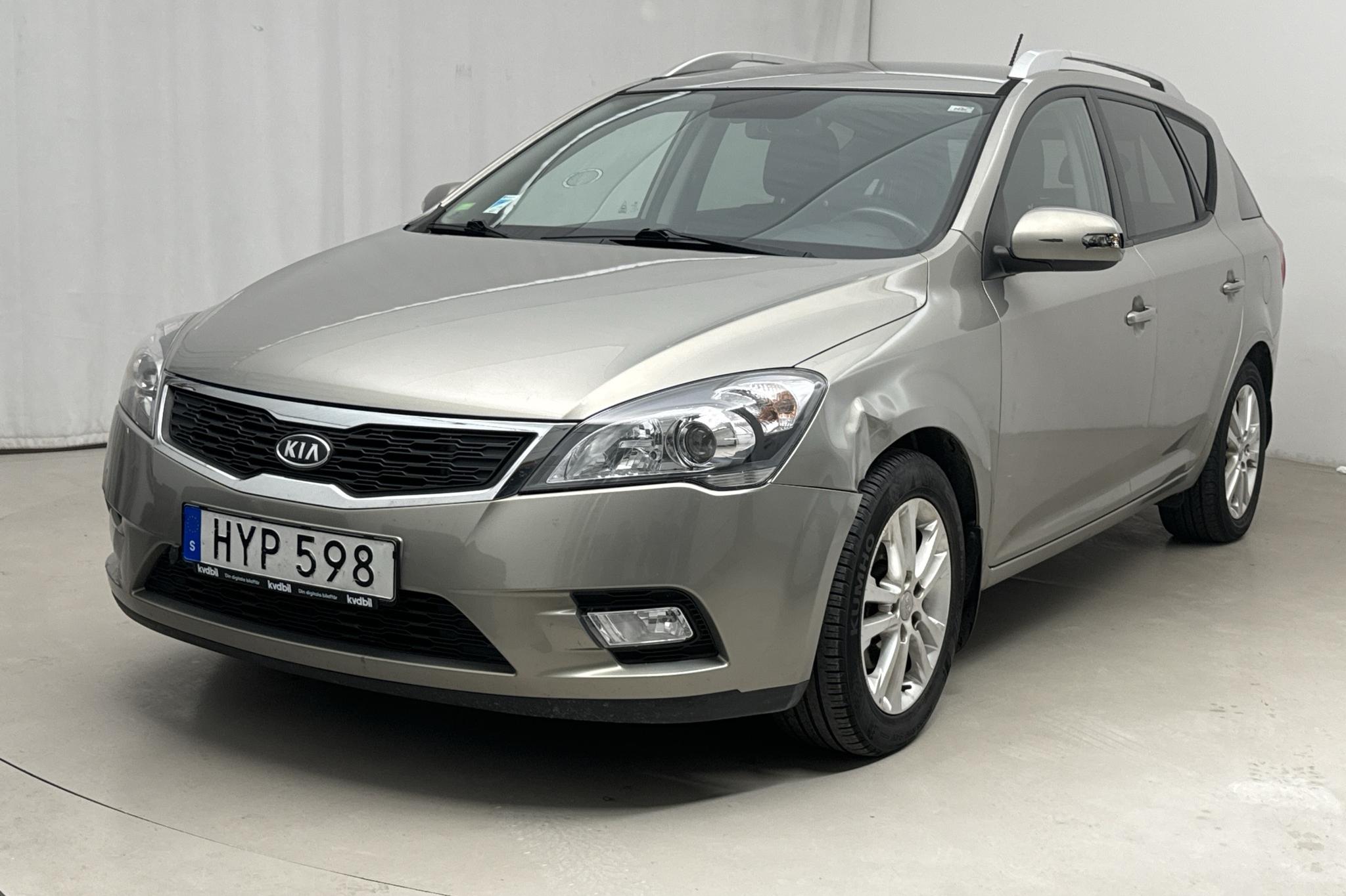 KIA Cee'd 1.6 CRDi SW (128hk) - 16 289 mil - Automat - silver - 2012