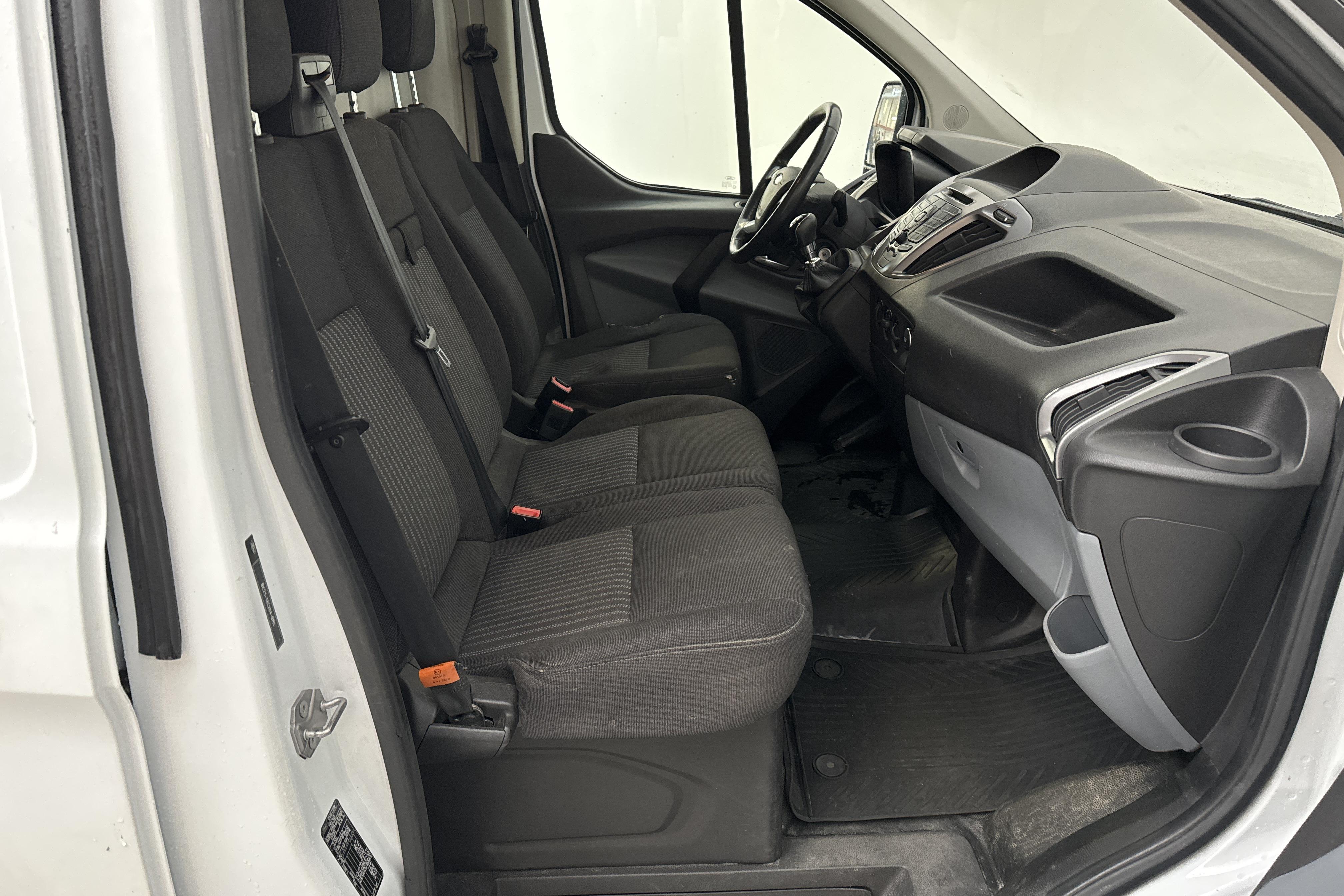 Ford Transit Custom 300 (125hk) - 94 970 km - Manuaalinen - valkoinen - 2016