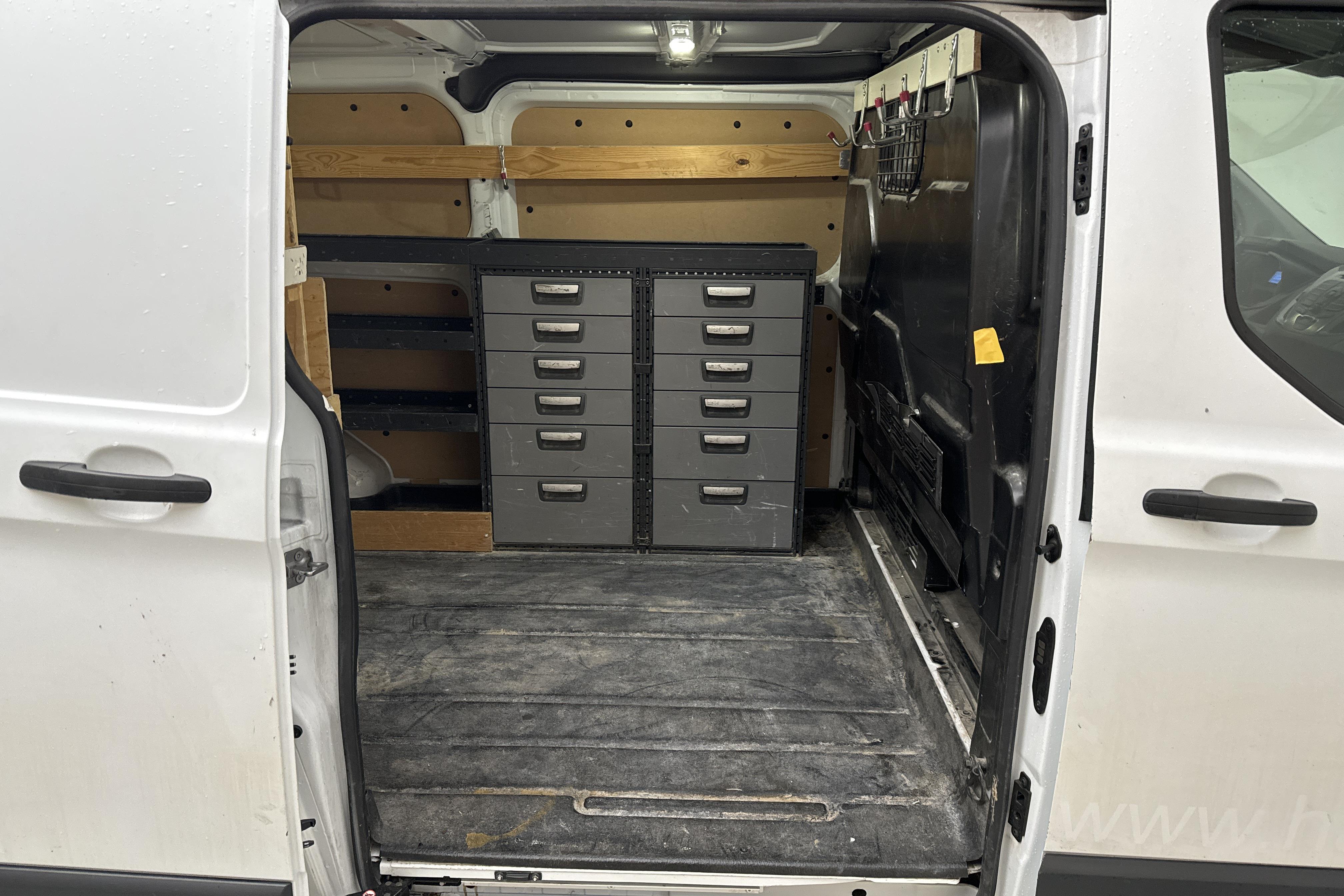 Ford Transit Custom 300 (125hk) - 94 970 km - Käsitsi - valge - 2016