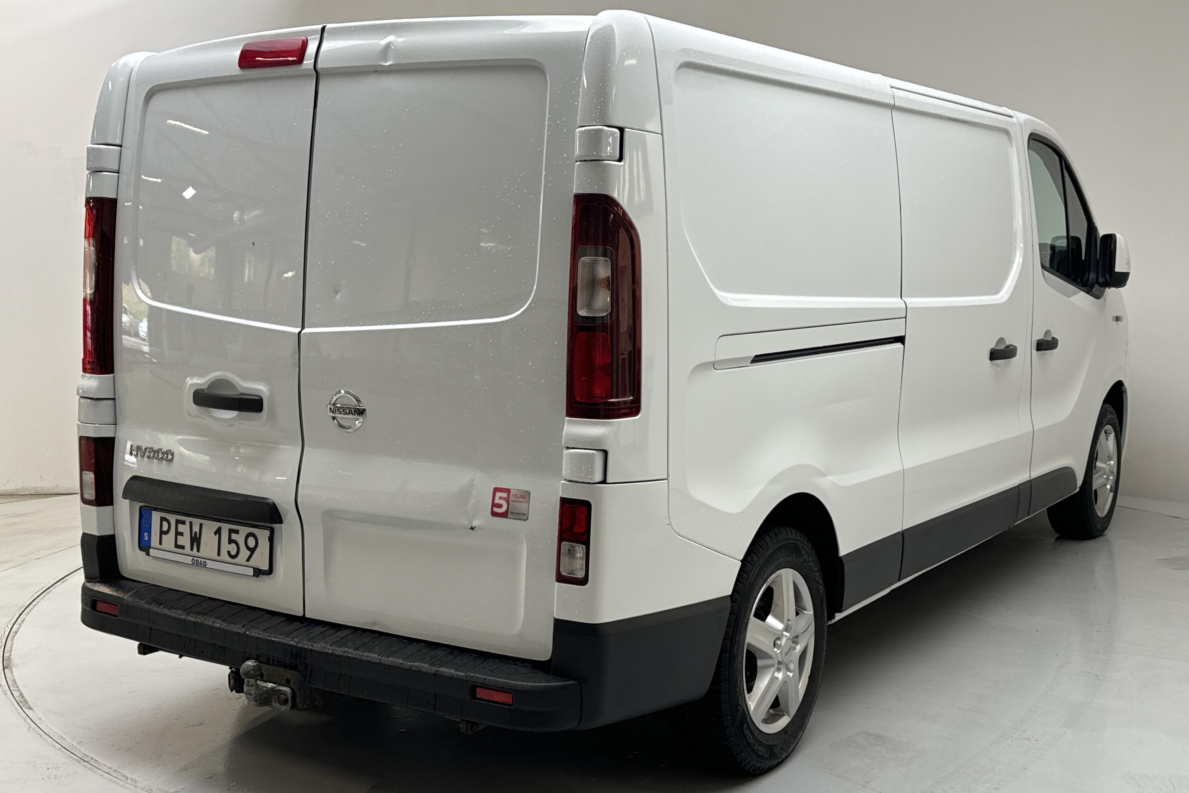 Nissan NV300 1.6 dCi (120hk) - 45 990 km - Manuaalinen - valkoinen - 2017