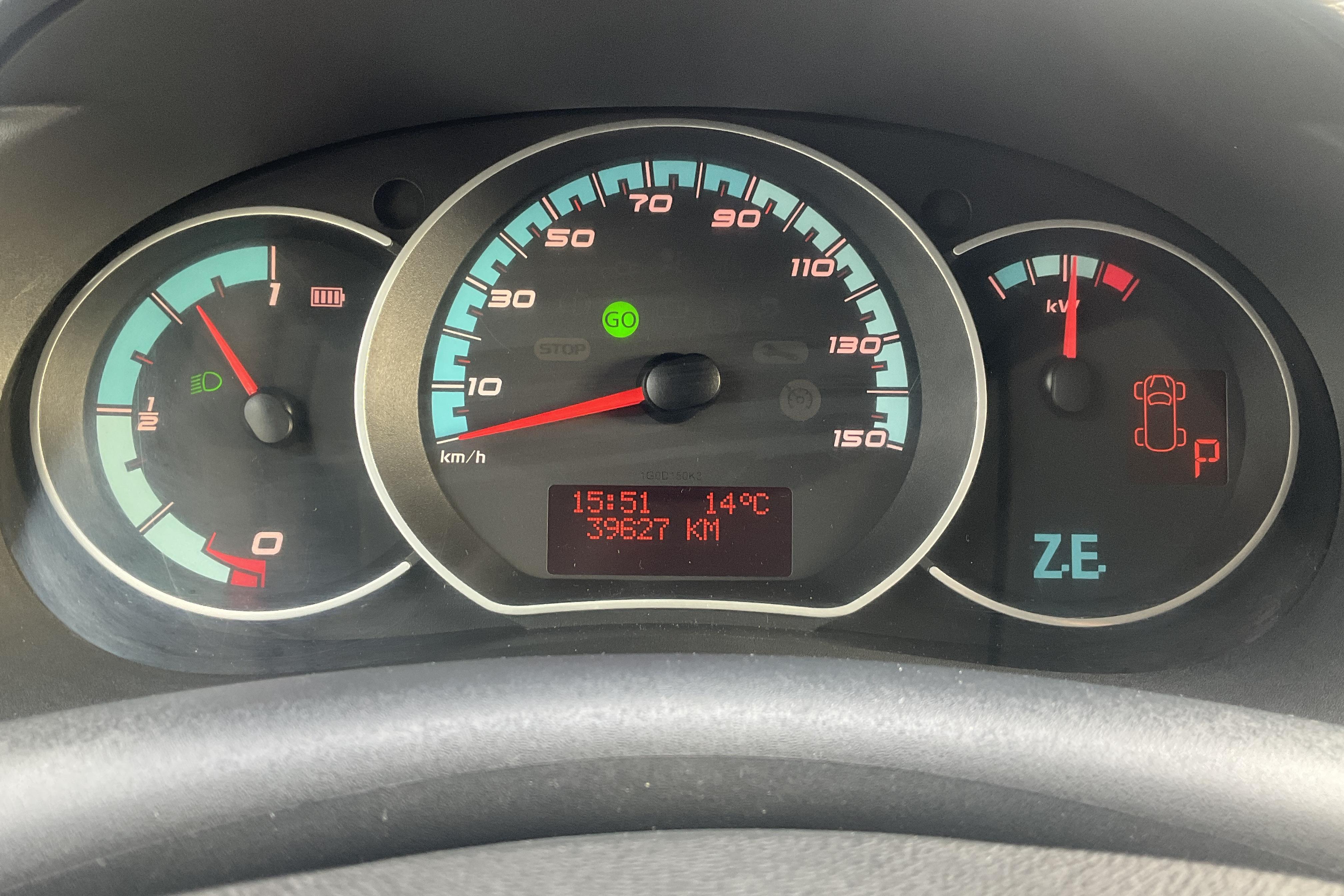 Renault Kangoo II Z.E. 22 kWh Skåp (60hk) - 39 630 km - Automaatne - valge - 2017