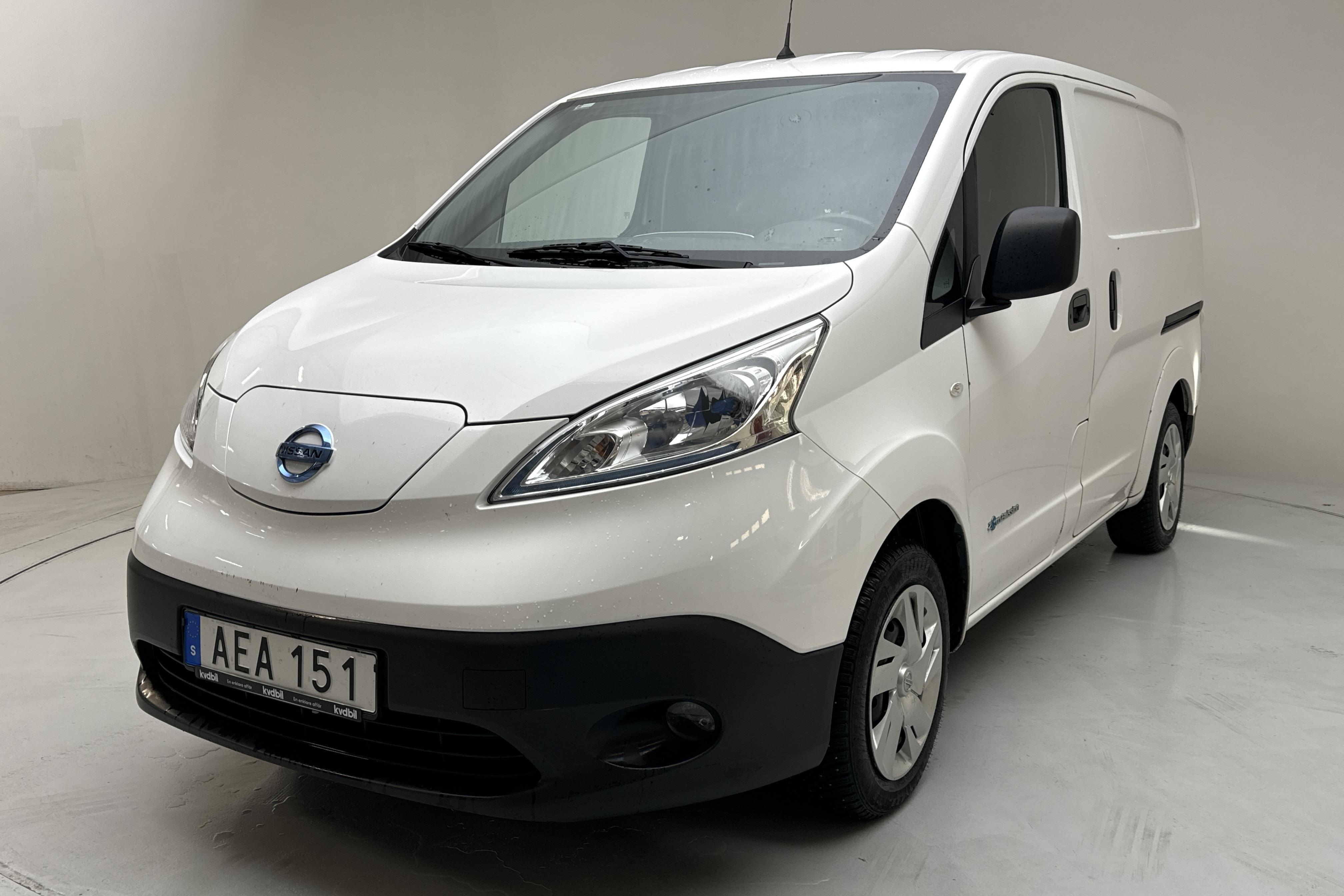 Nissan e-NV200 40,0 kWh (109hk) - 65 110 km - Automaatne - valge - 2018