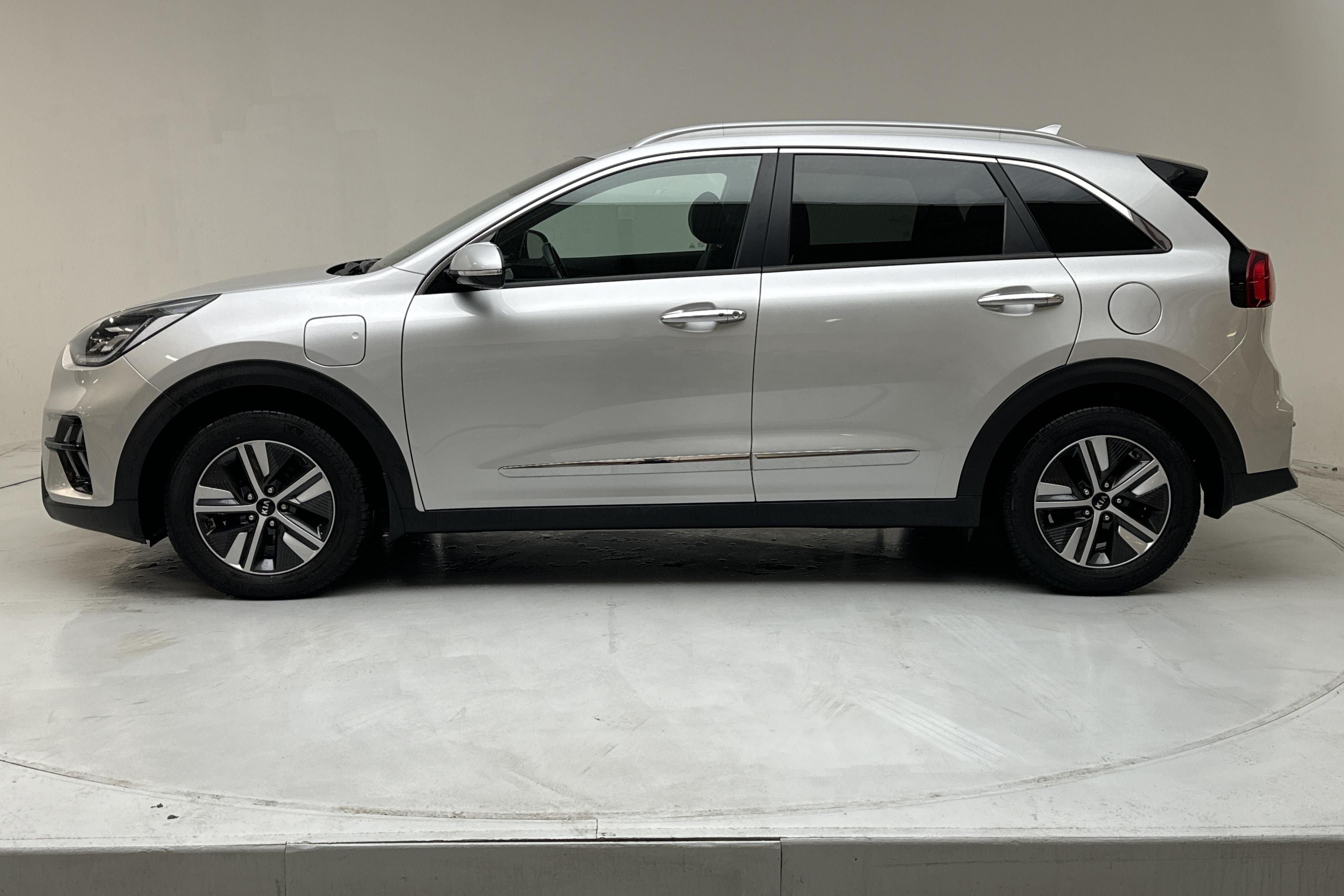 KIA Niro Plug-in Hybrid 1.6 (141hk) - 44 190 km - Automaatne - hall - 2020