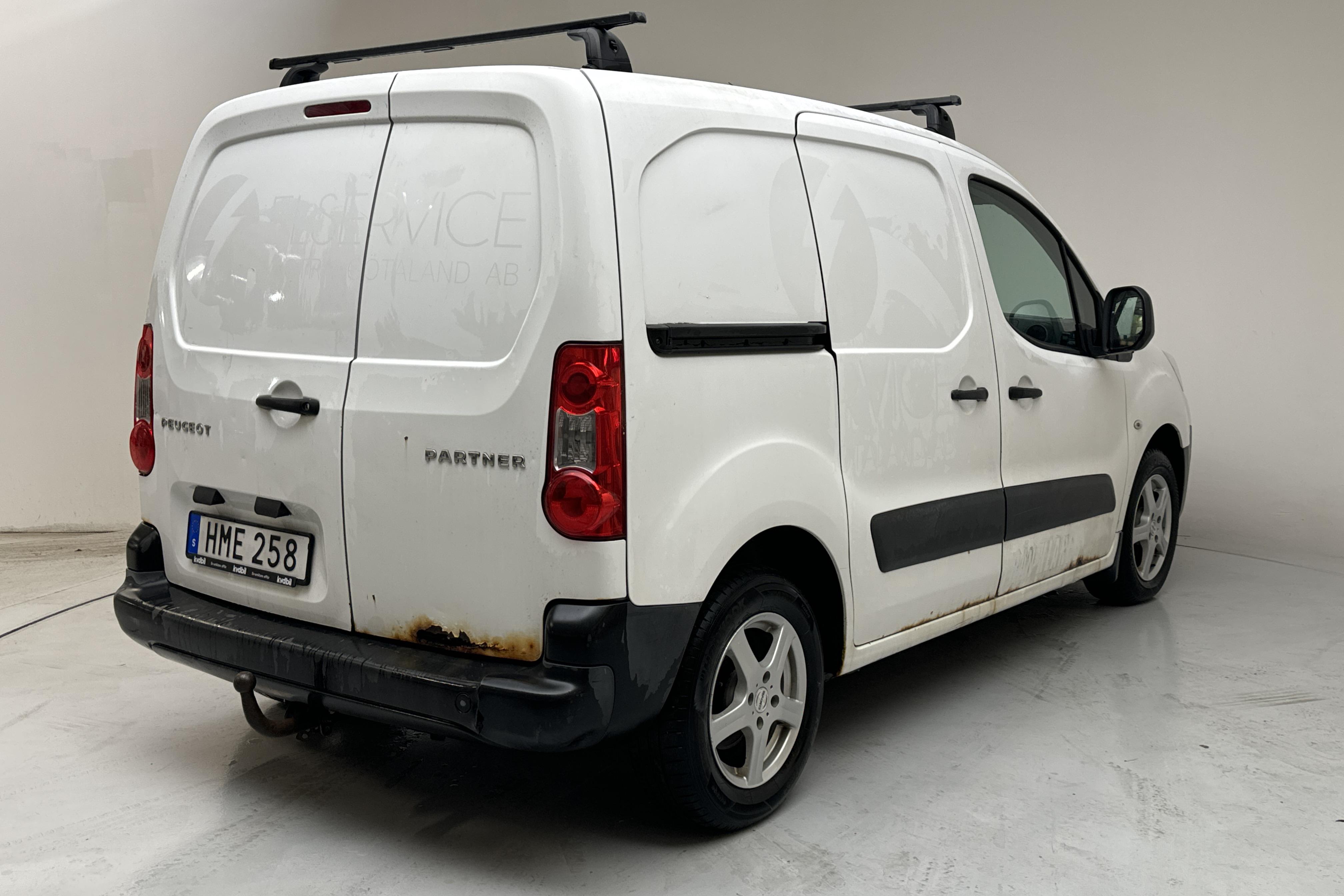 Peugeot Partner 1.6 HDI Skåp (90hk) - 219 170 km - Käsitsi - valge - 2010