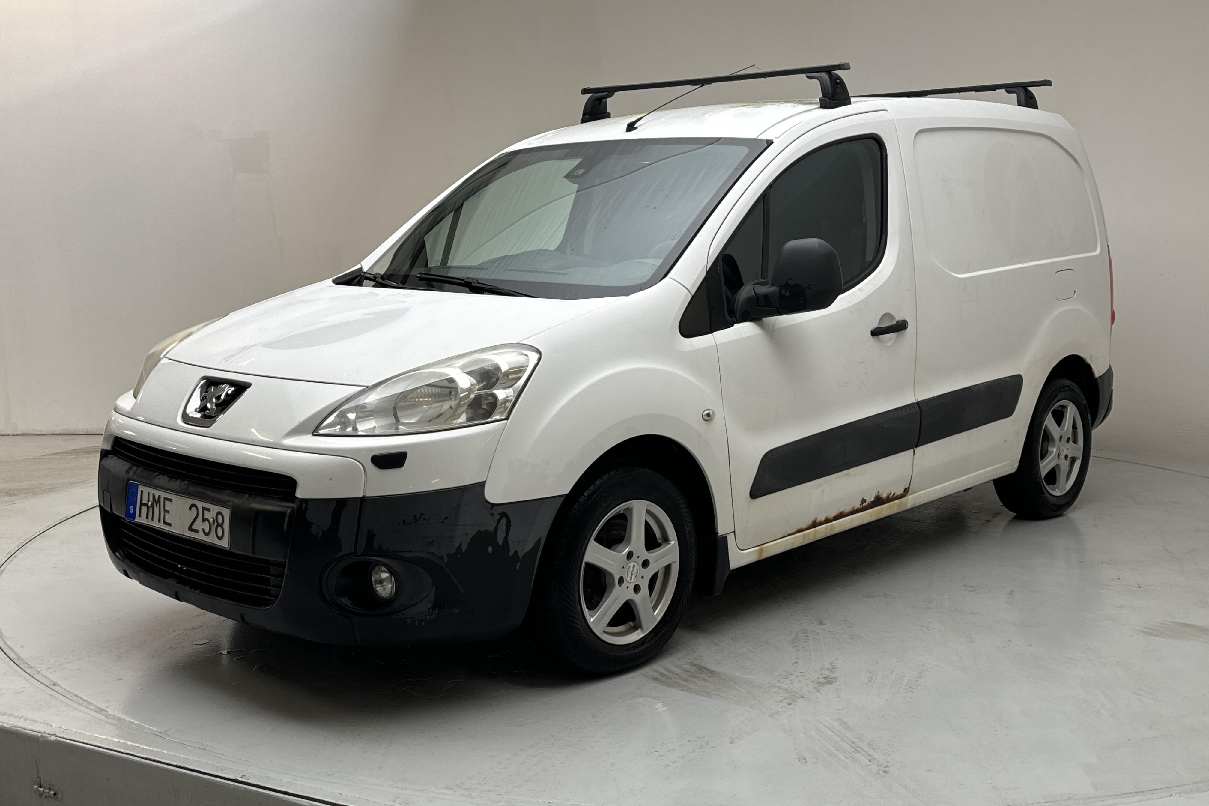 Peugeot Partner 1.6 HDI Skåp (90hk) - 219 170 km - Manualna - biały - 2010