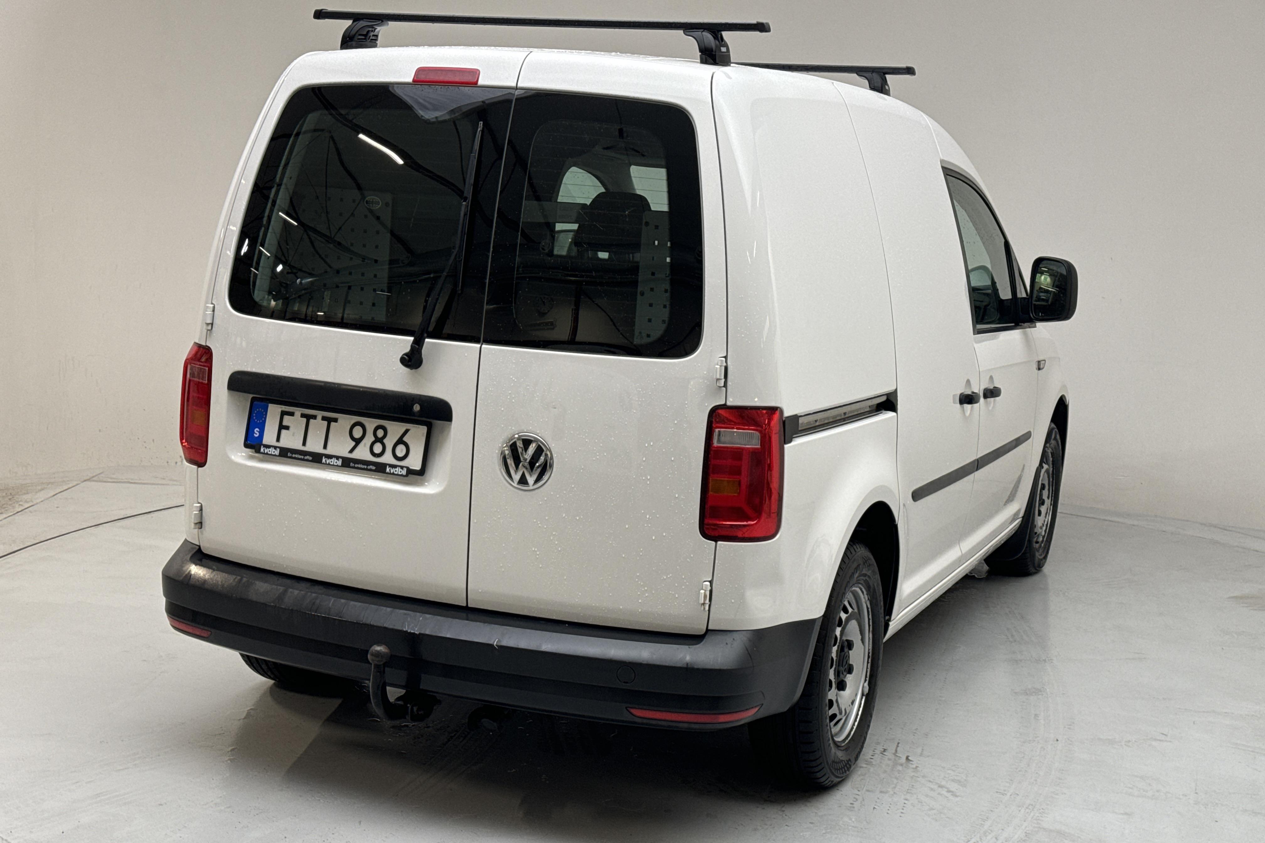 VW Caddy 2.0 TDI (75hk) - 60 180 km - Manuaalinen - valkoinen - 2018