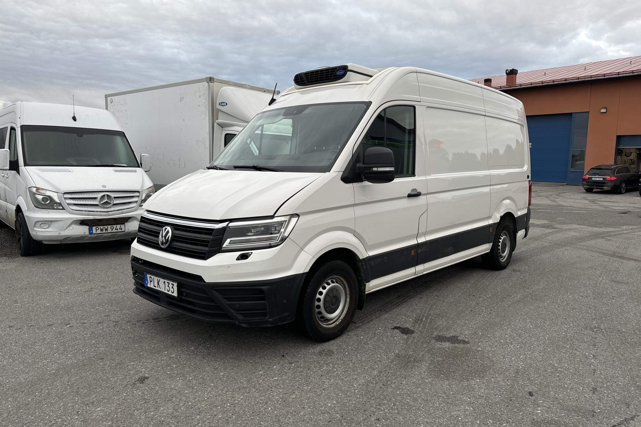 VW Crafter 35 2.0 TDI Skåp (177hk) - 277 800 km - Käsitsi - valge - 2017