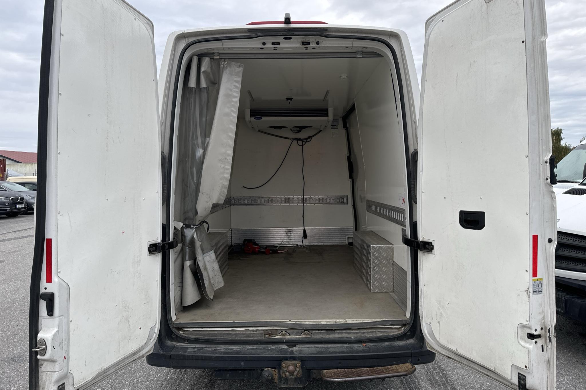 VW Crafter 35 2.0 TDI Skåp (177hk) - 27 780 mil - Manuell - vit - 2017