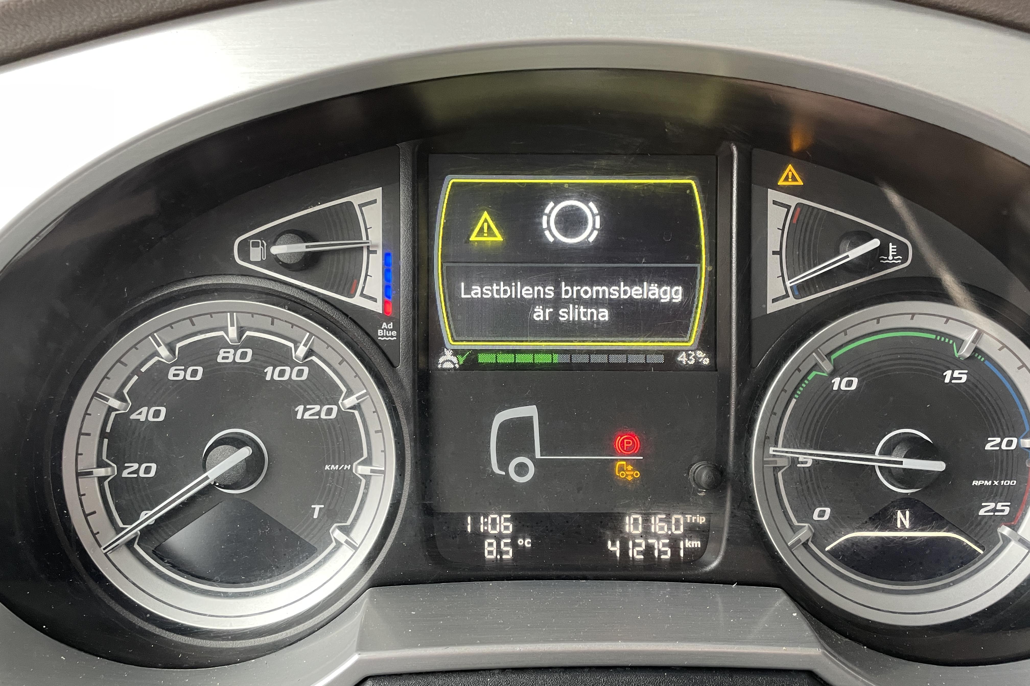 DAF FTS XF530Z - 412 751 km - Automat - blå - 2018