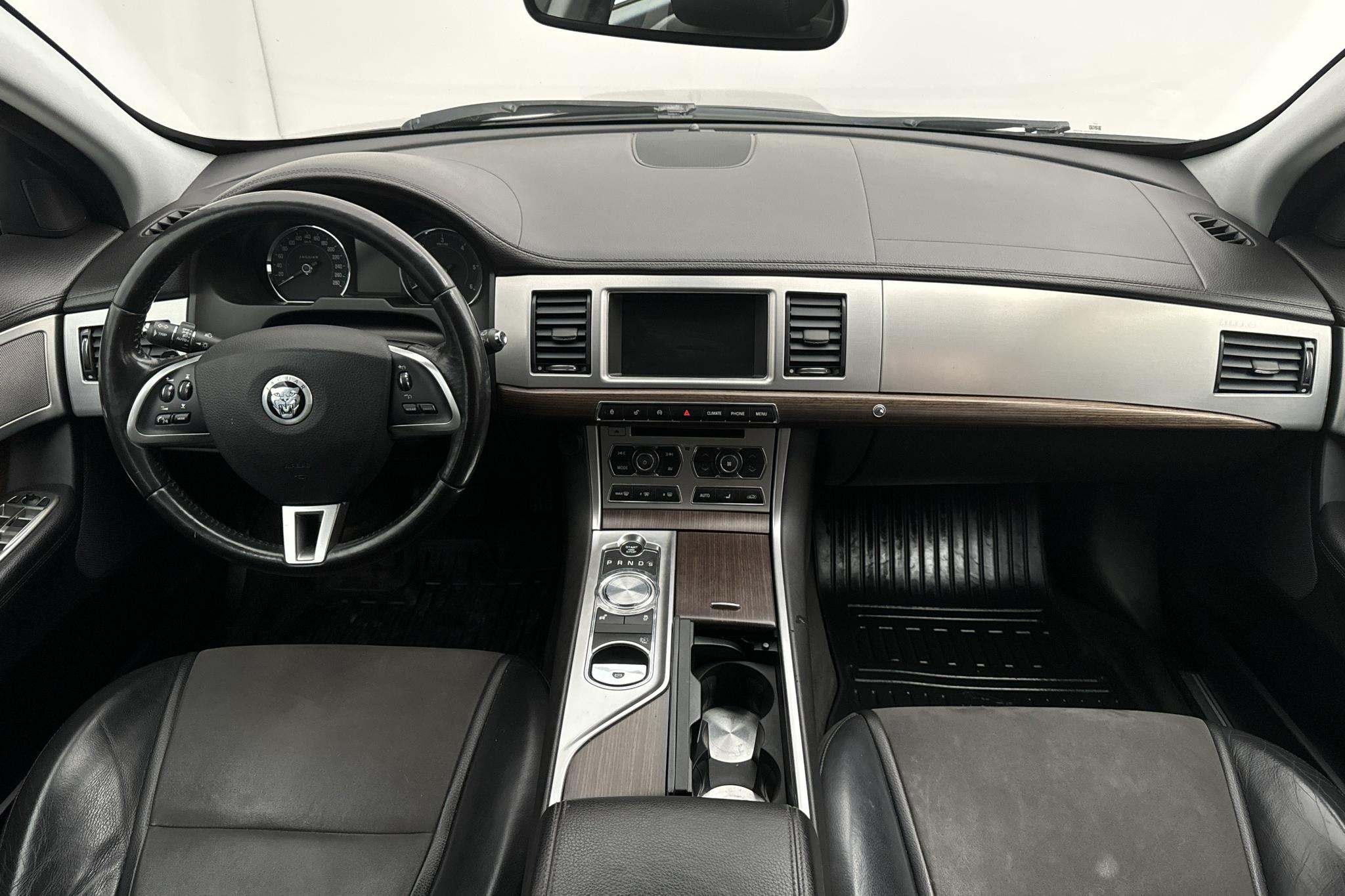 Jaguar XF 2.2 i4D Sportbrake (200hk) - 266 560 km - Automaattinen - harmaa - 2013