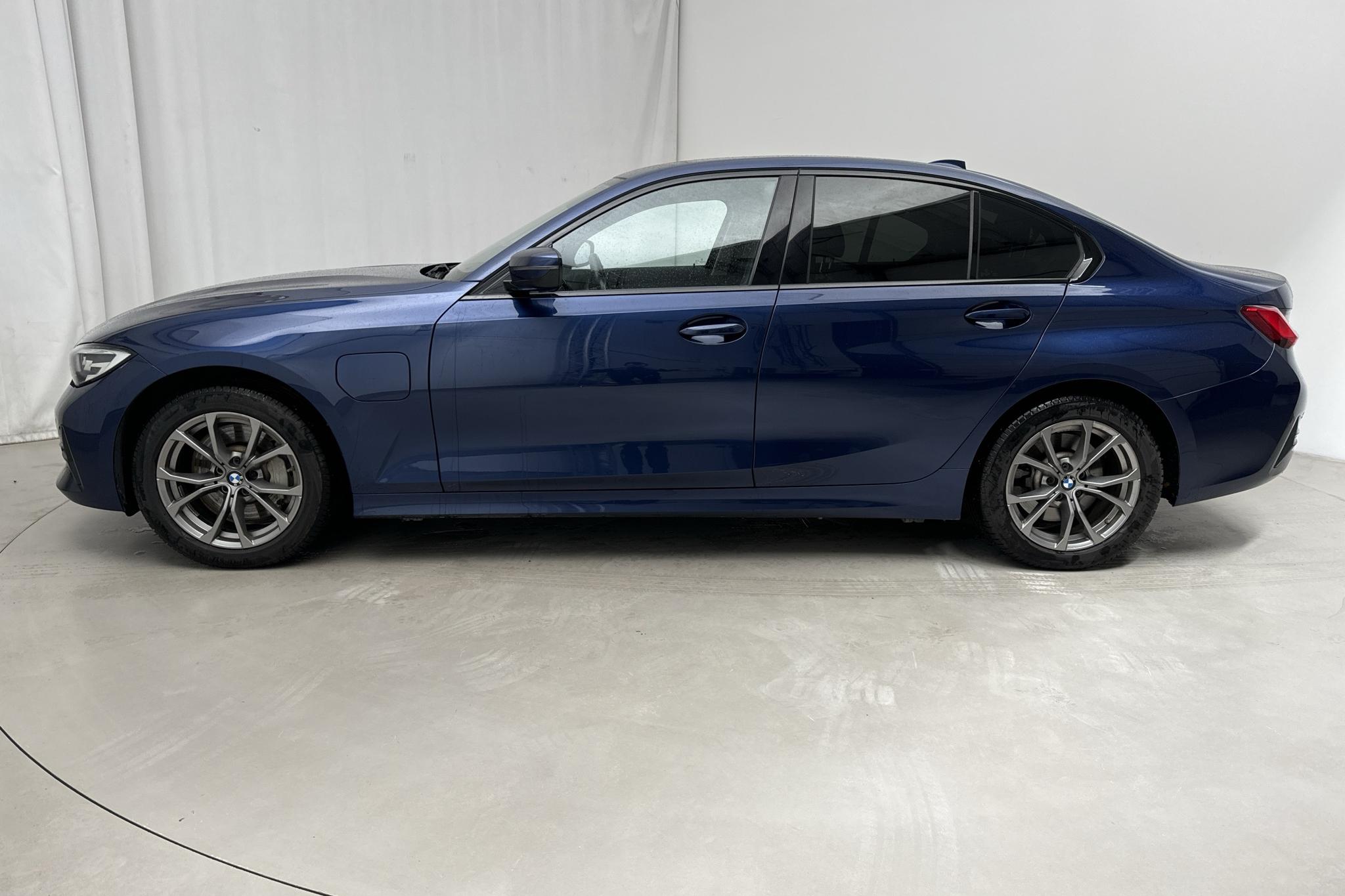 BMW 330e Sedan, G20 (292hk) - 117 600 km - Automaattinen - sininen - 2020