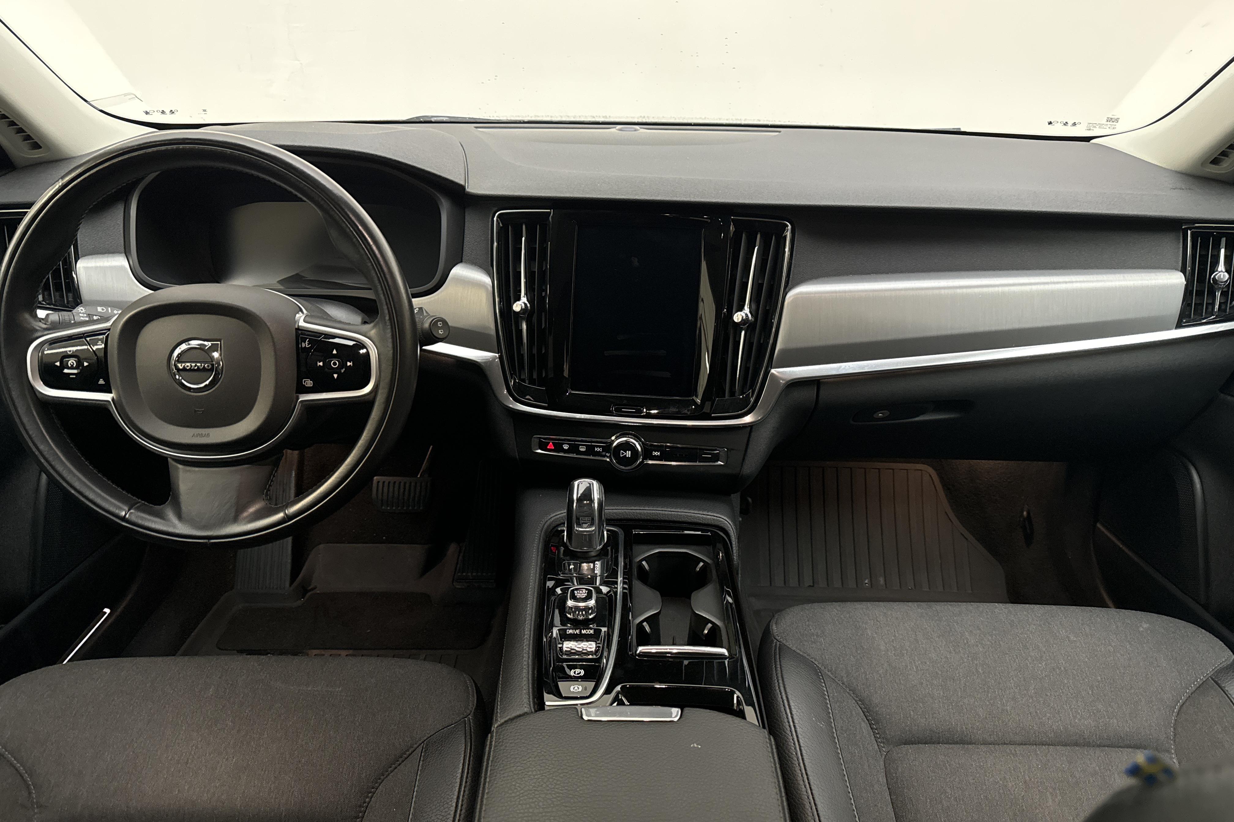 Volvo V90 T8 AWD Twin Engine (390hk) - 130 350 km - Automaatne - must - 2019