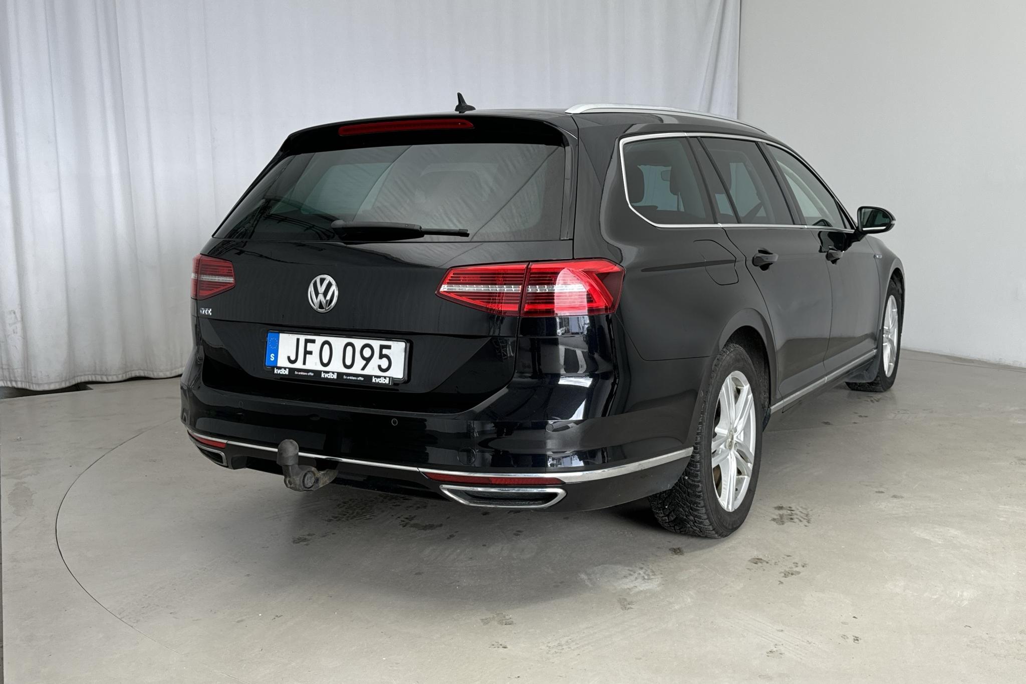 VW Passat 1.4 Plug-in-Hybrid Sportscombi (218hk) - 153 310 km - Automaatne - must - 2016