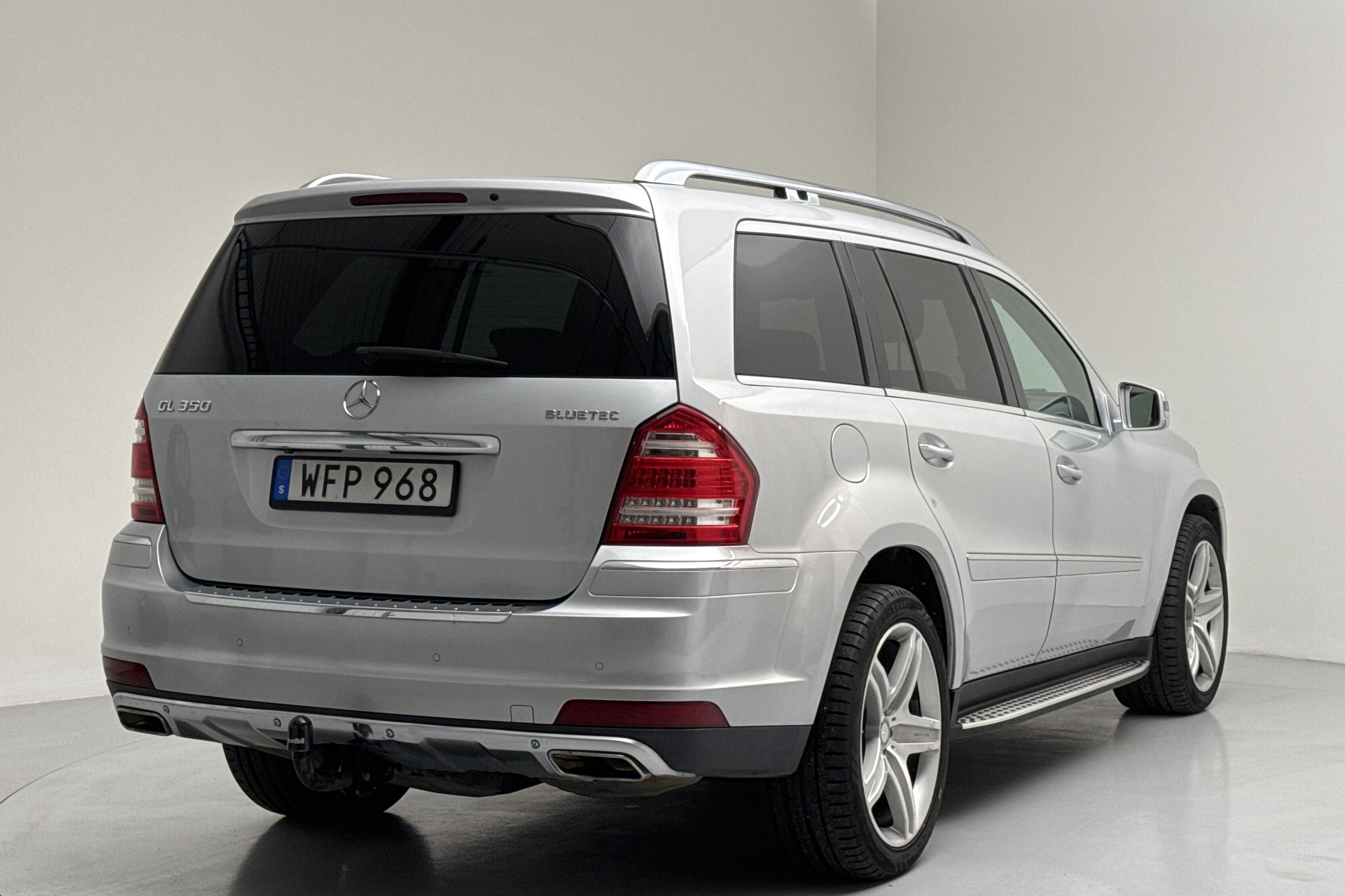 Mercedes GL 350 BlueTEC 4MATIC (211hk) - 209 280 km - Automatic - silver - 2011