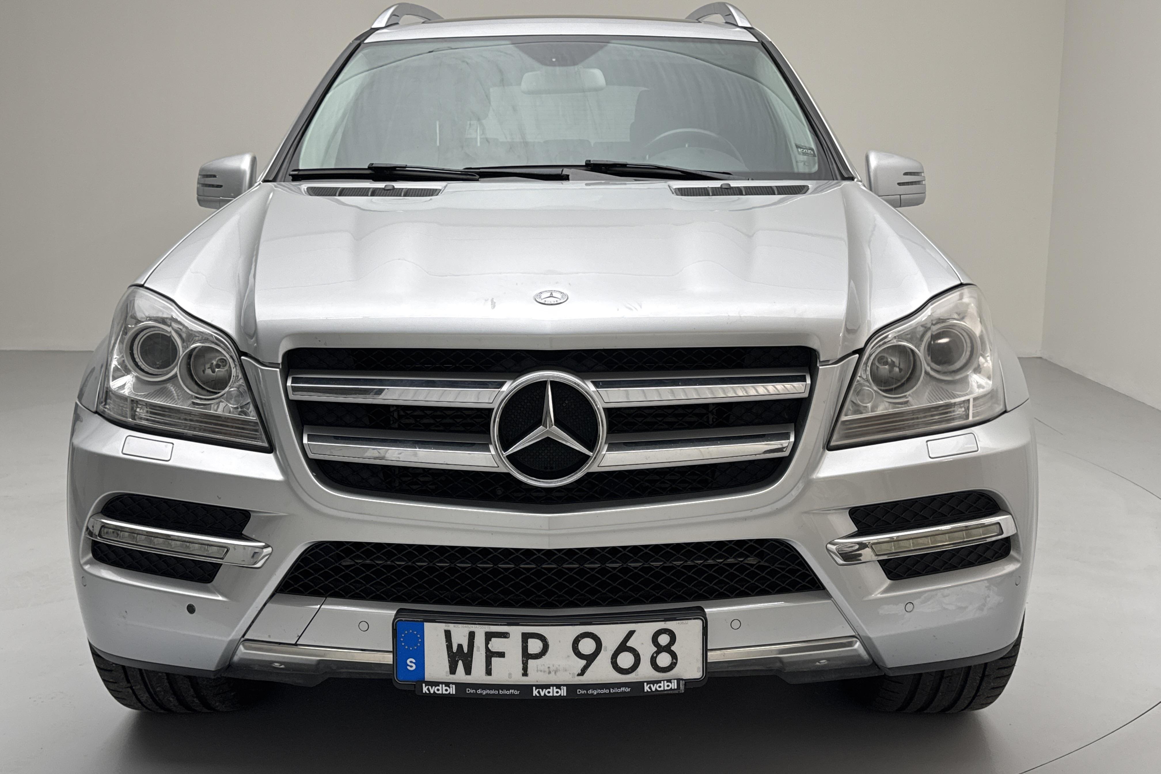 Mercedes GL 350 BlueTEC 4MATIC (211hk) - 20 928 mil - Automat - silver - 2011