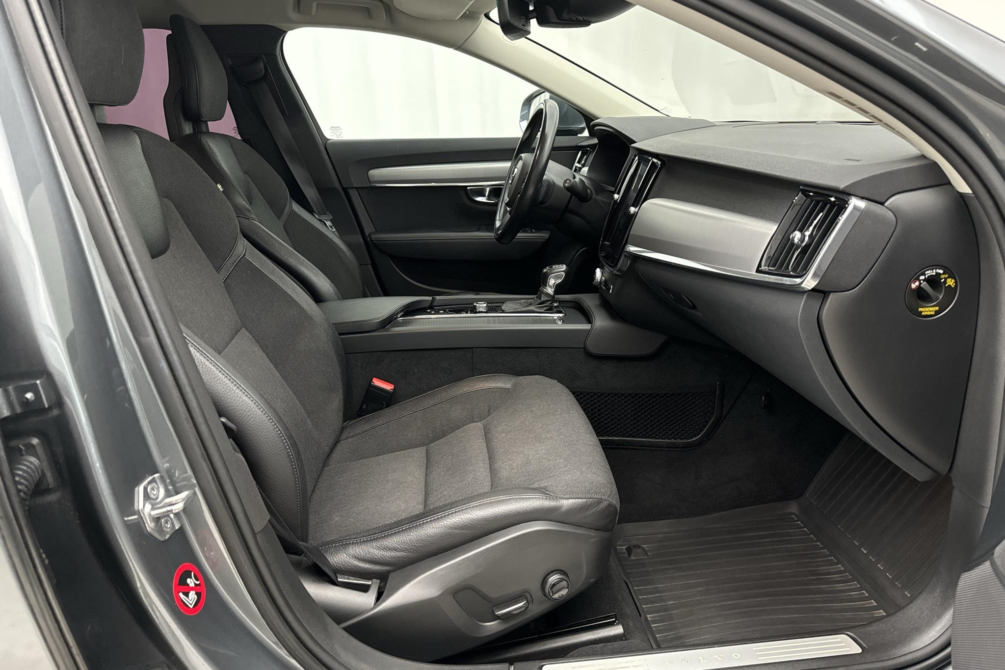 Volvo V90 T4 (190hk) - 9 635 mil - Automat - grå - 2018