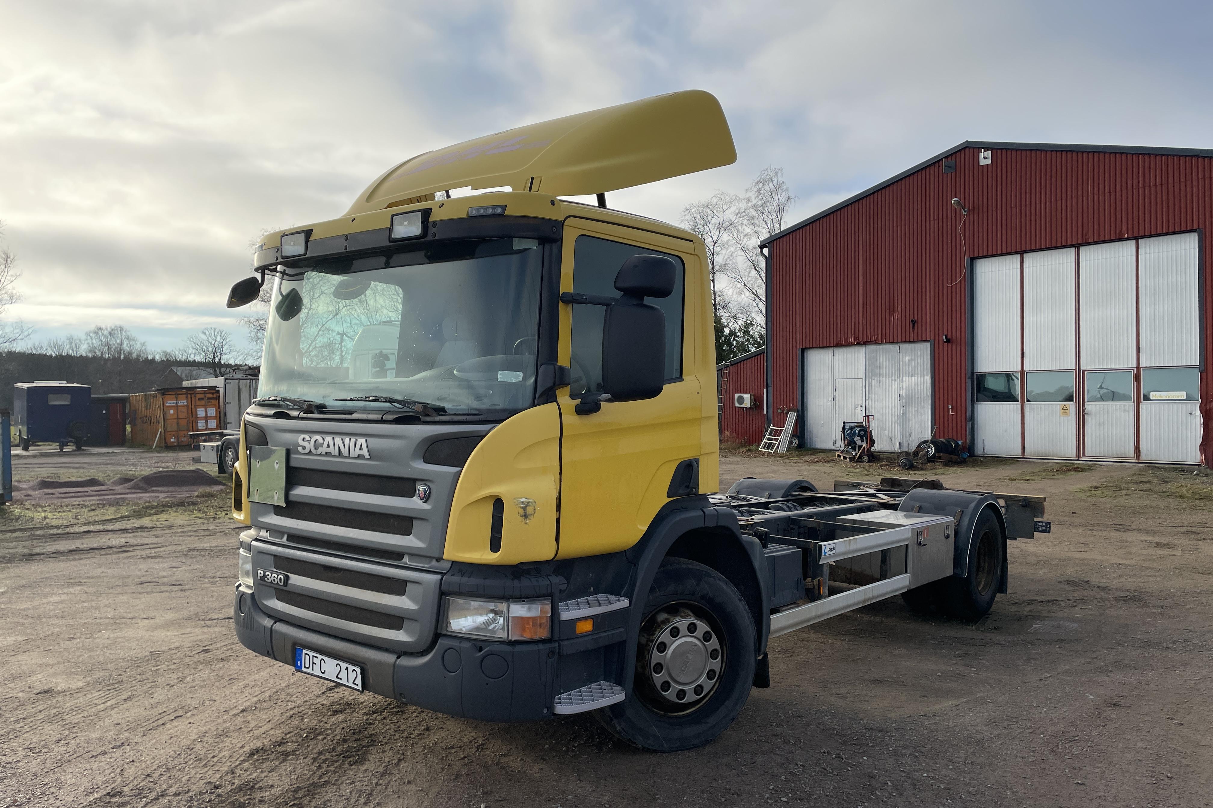 Scania P360LB4X2MNB - 743 586 km - Automat - gul - 2010