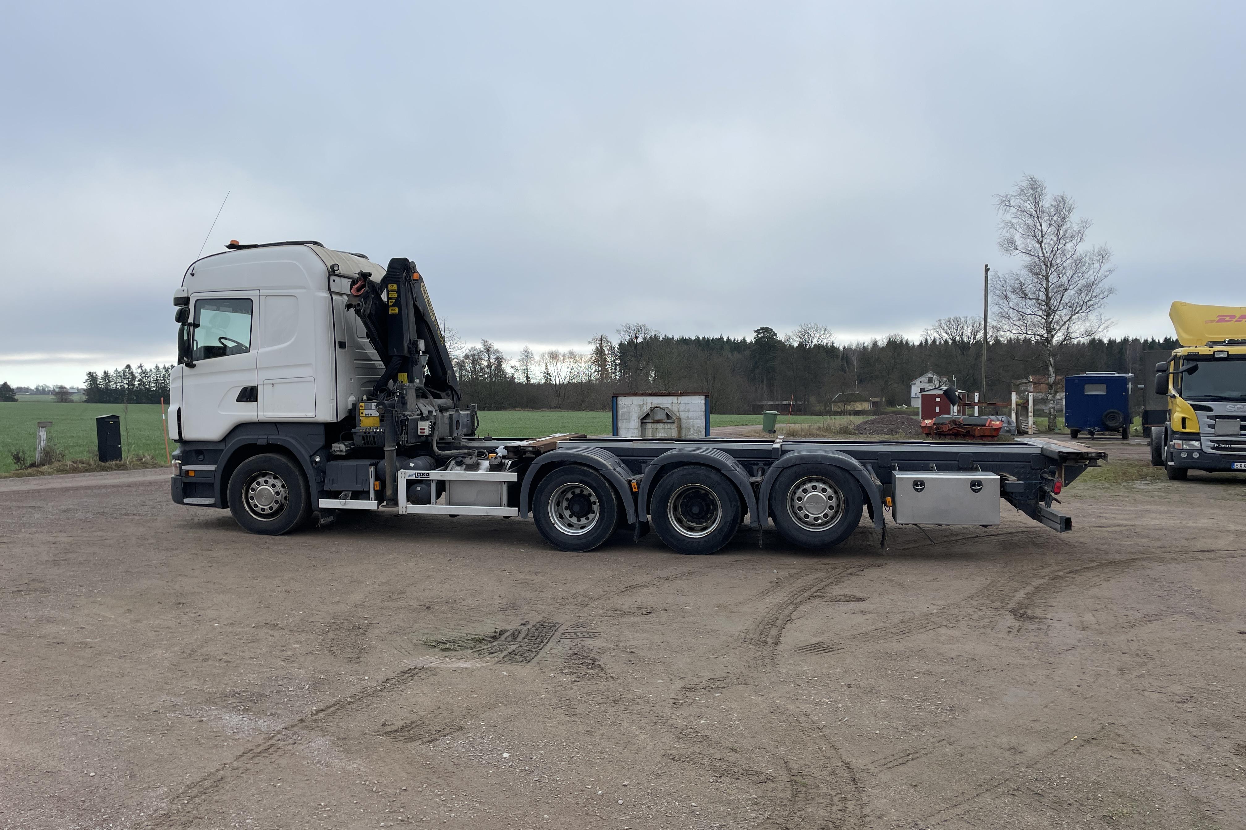 Scania R480 Kranbil med växelflaksram - 470 922 km - Manual - white - 2011