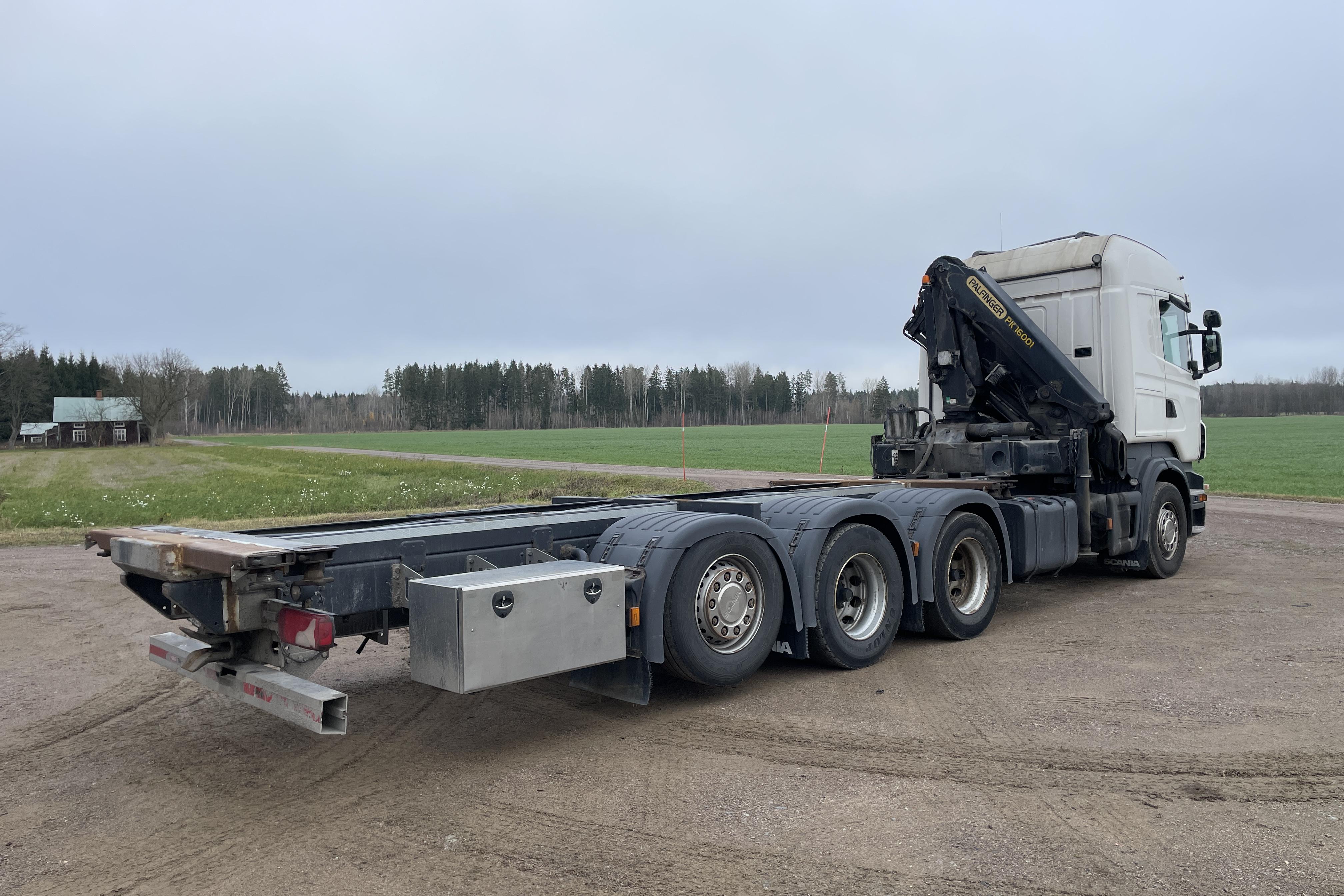 Scania R480 Kranbil med växelflaksram - 470 922 km - Manual - white - 2011