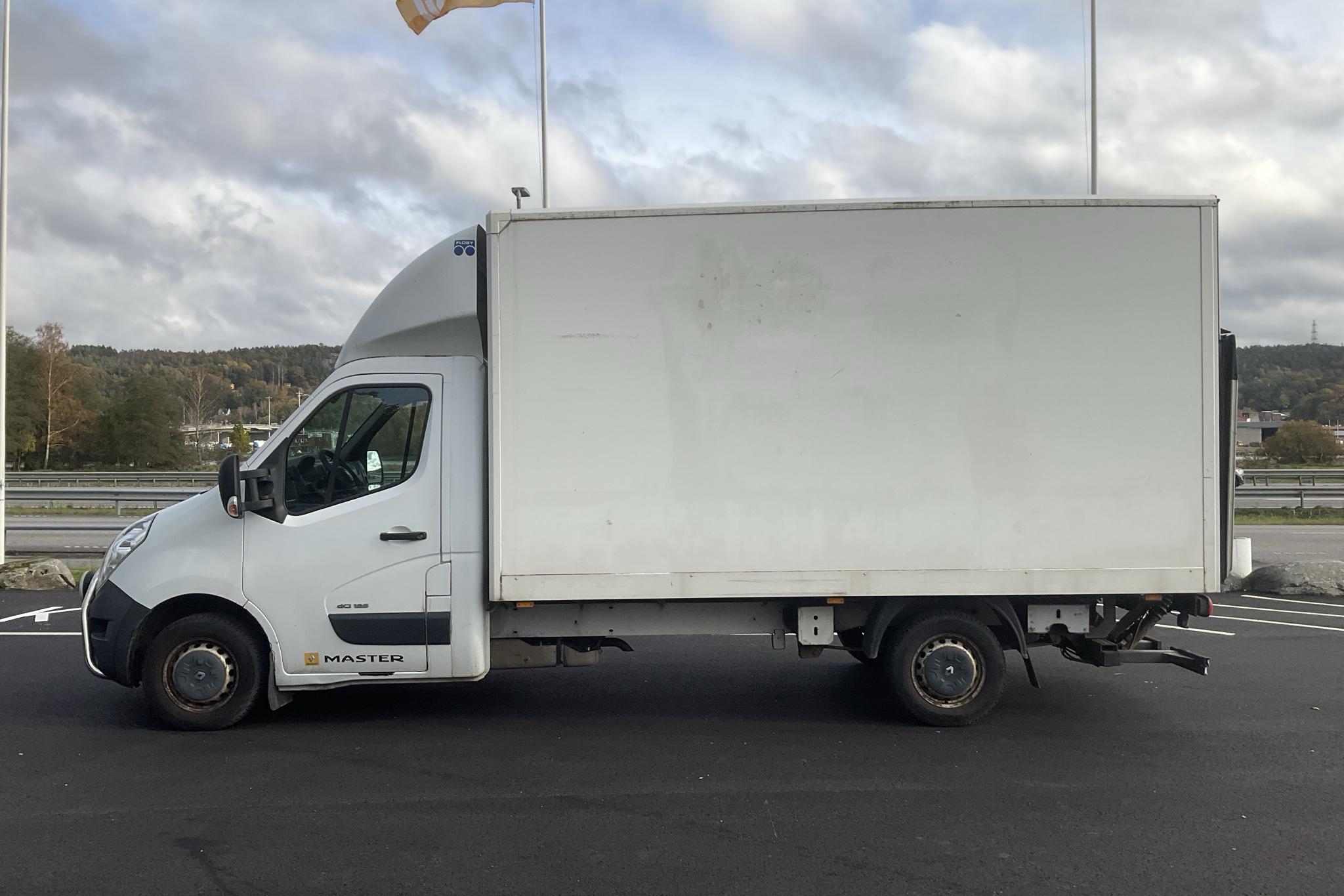 Renault Master 2.3 dCi Volymskåp 2WD (125hk) - 240 260 km - Manuaalinen - valkoinen - 2012