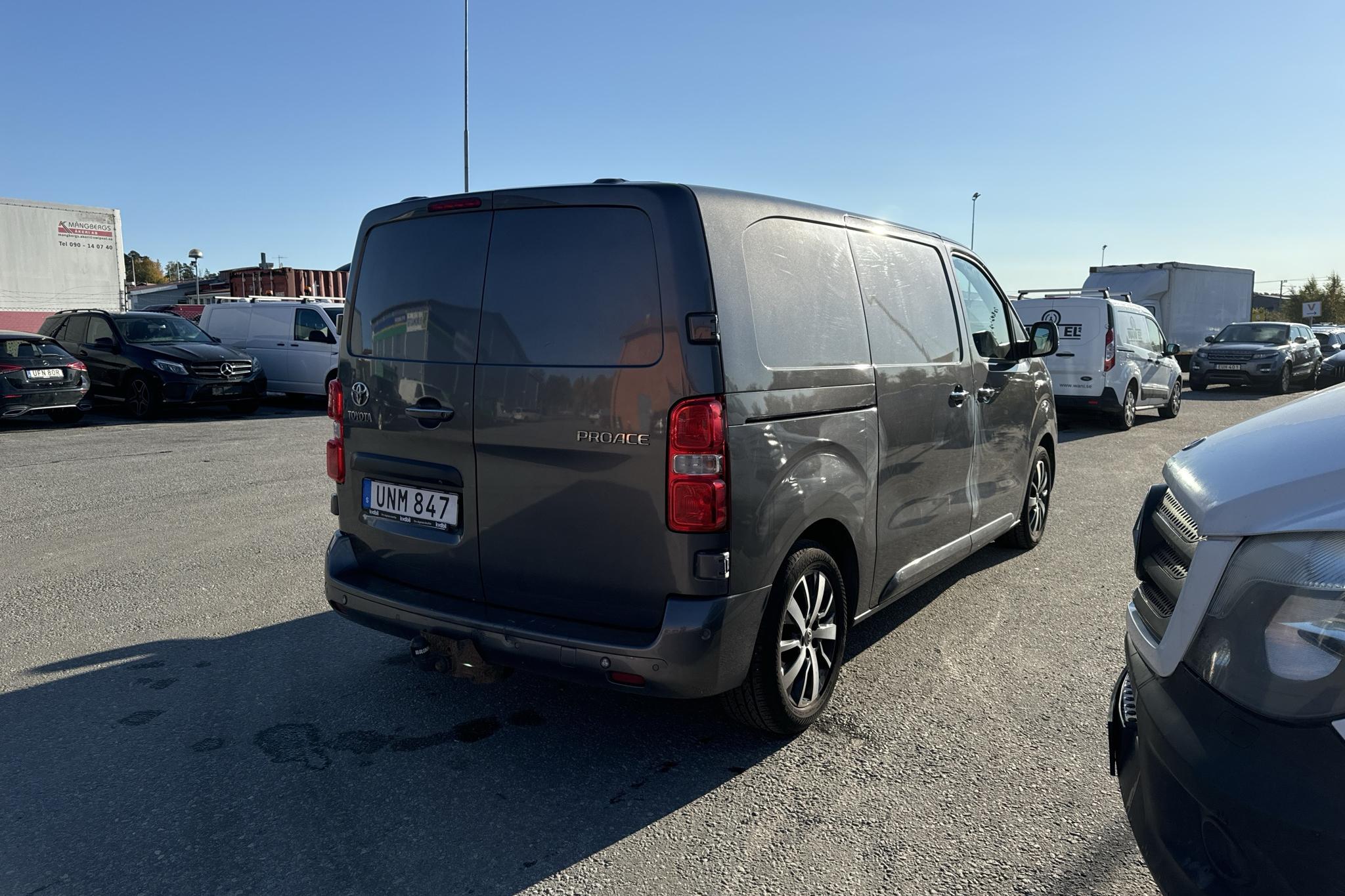 Toyota PROACE 1.6 (115hk) - 157 080 km - Manualna - Dark Grey - 2016