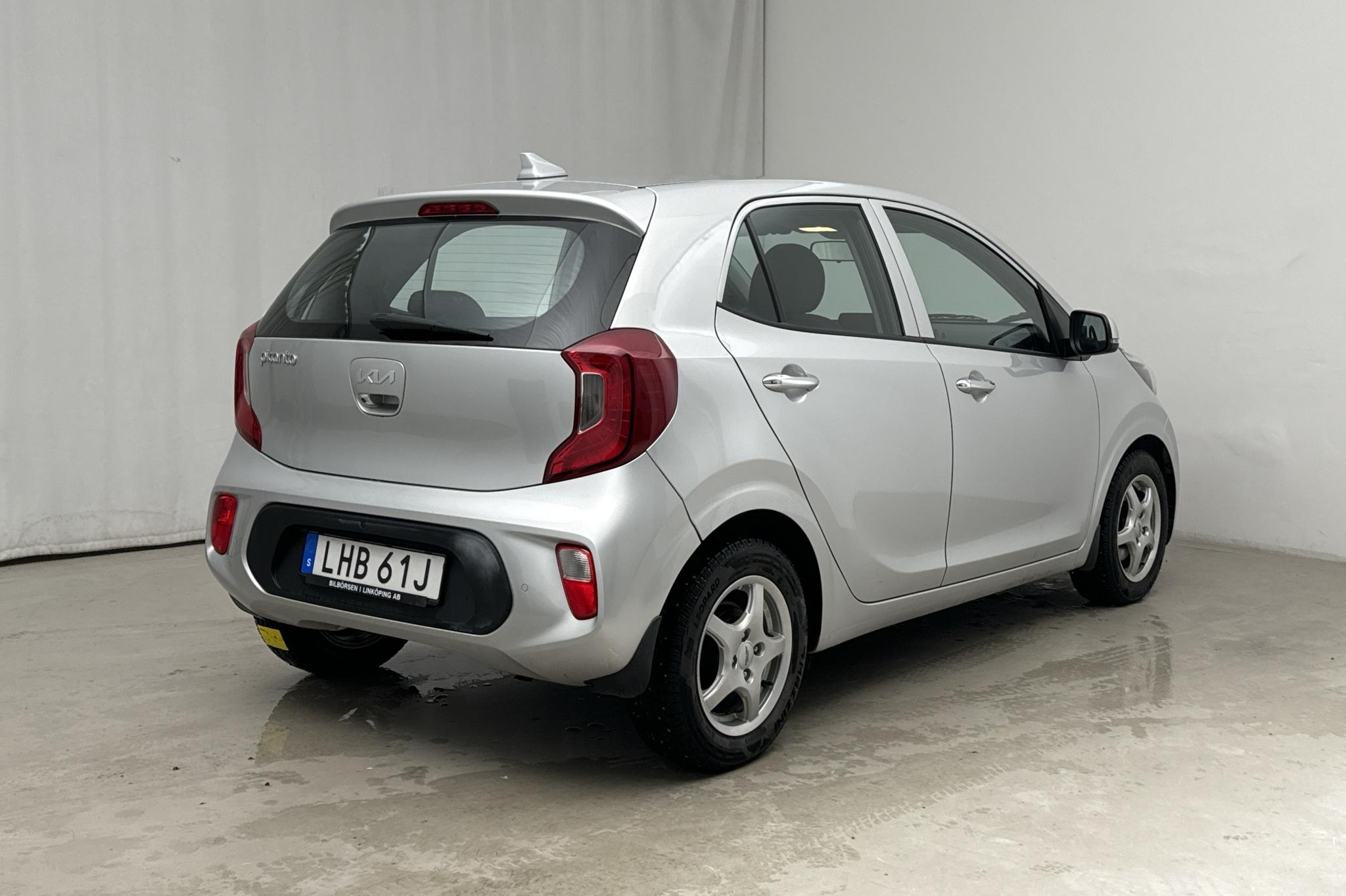 KIA Picanto 1.0 DPI (67hk) - 5 648 mil - Automat - grå - 2023