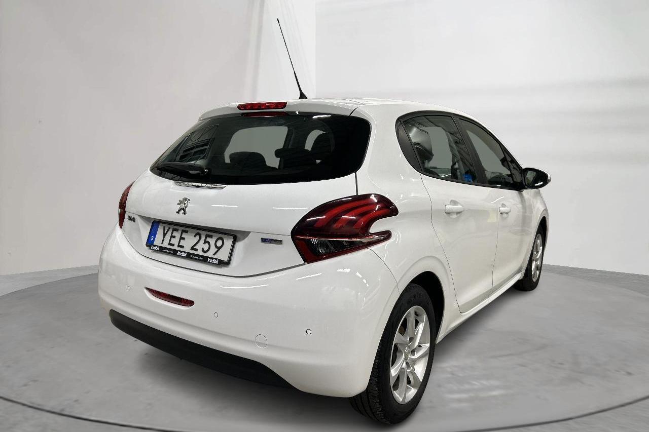 Peugeot 208 PureTech 5dr (82hk) - 165 840 km - Manualna - 2016