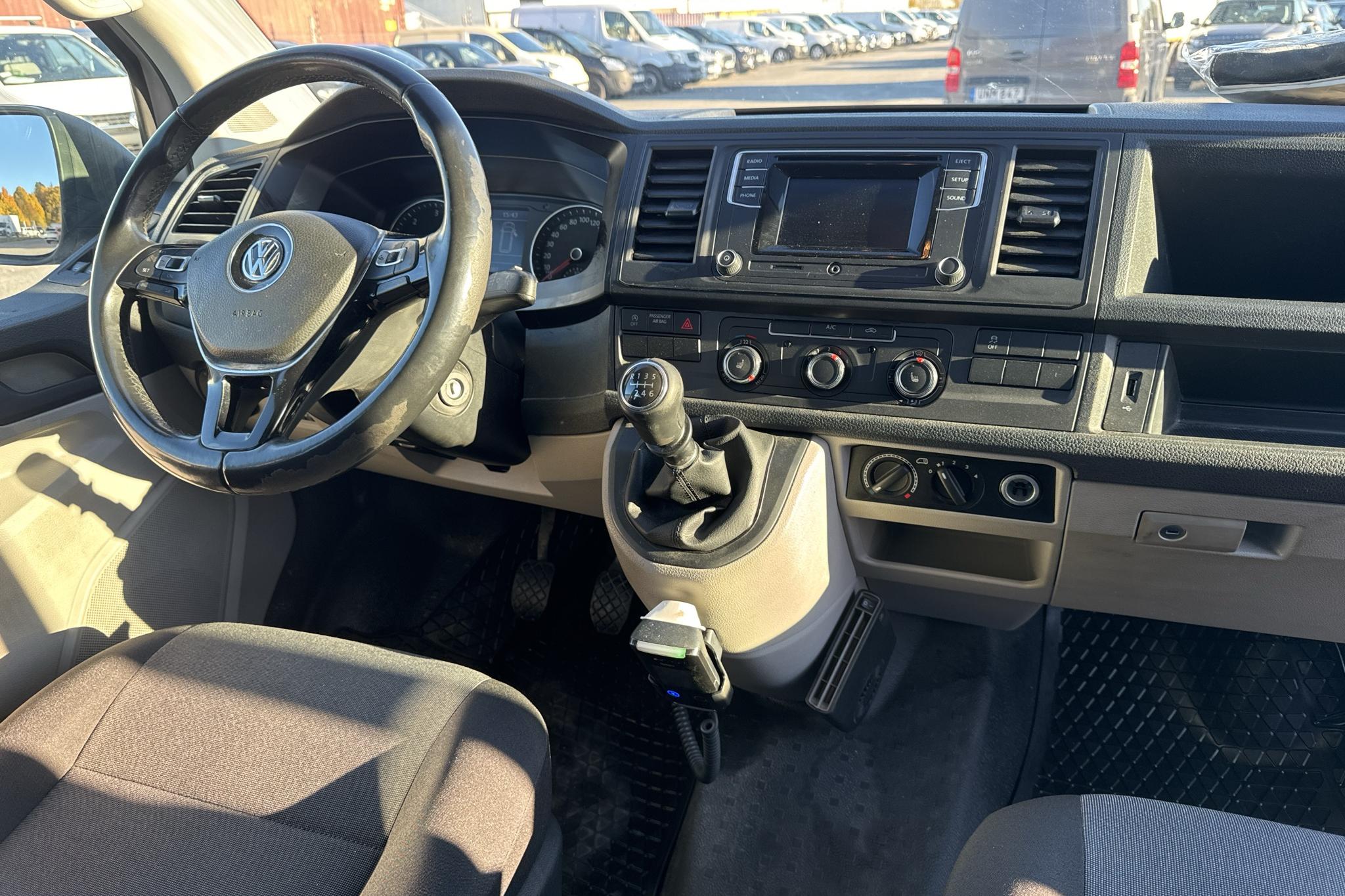 VW Transporter Kombi T6 2.0 TDI BMT Skåp 4MOTION (150hk) - 75 810 km - Manual - white - 2018