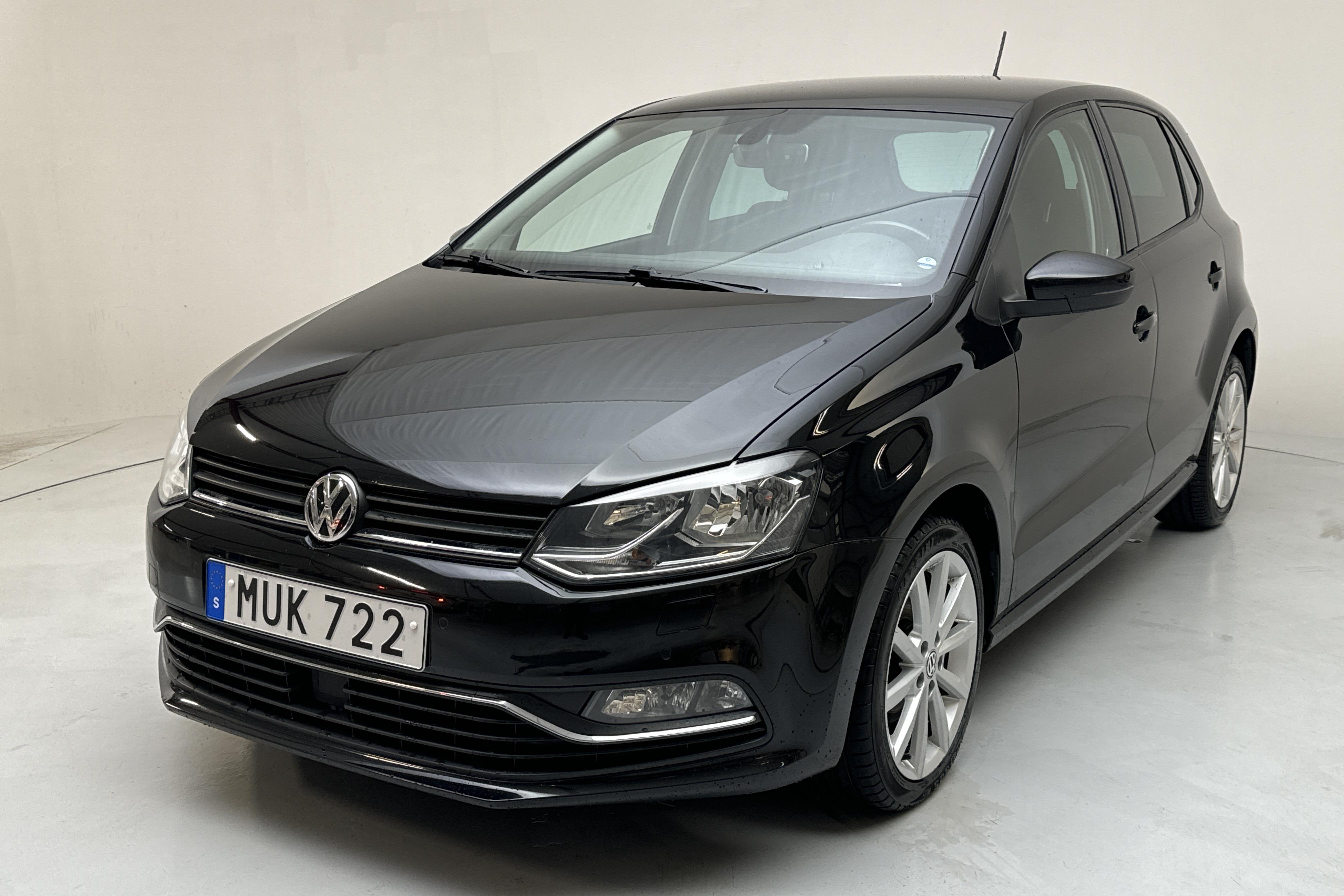 VW Polo 1.2 TSI 5dr (90hk) - 84 890 km - Automatyczna - czarny - 2016