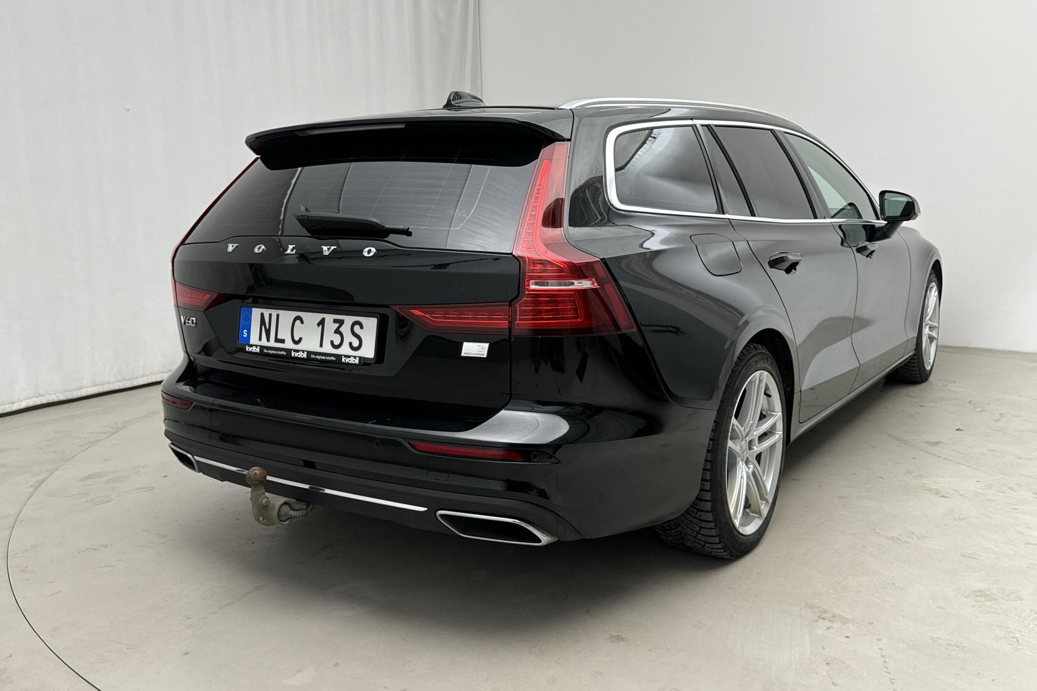 Volvo V60 T6 AWD Recharge (350hk) - 128 380 km - Automatyczna - czarny - 2022