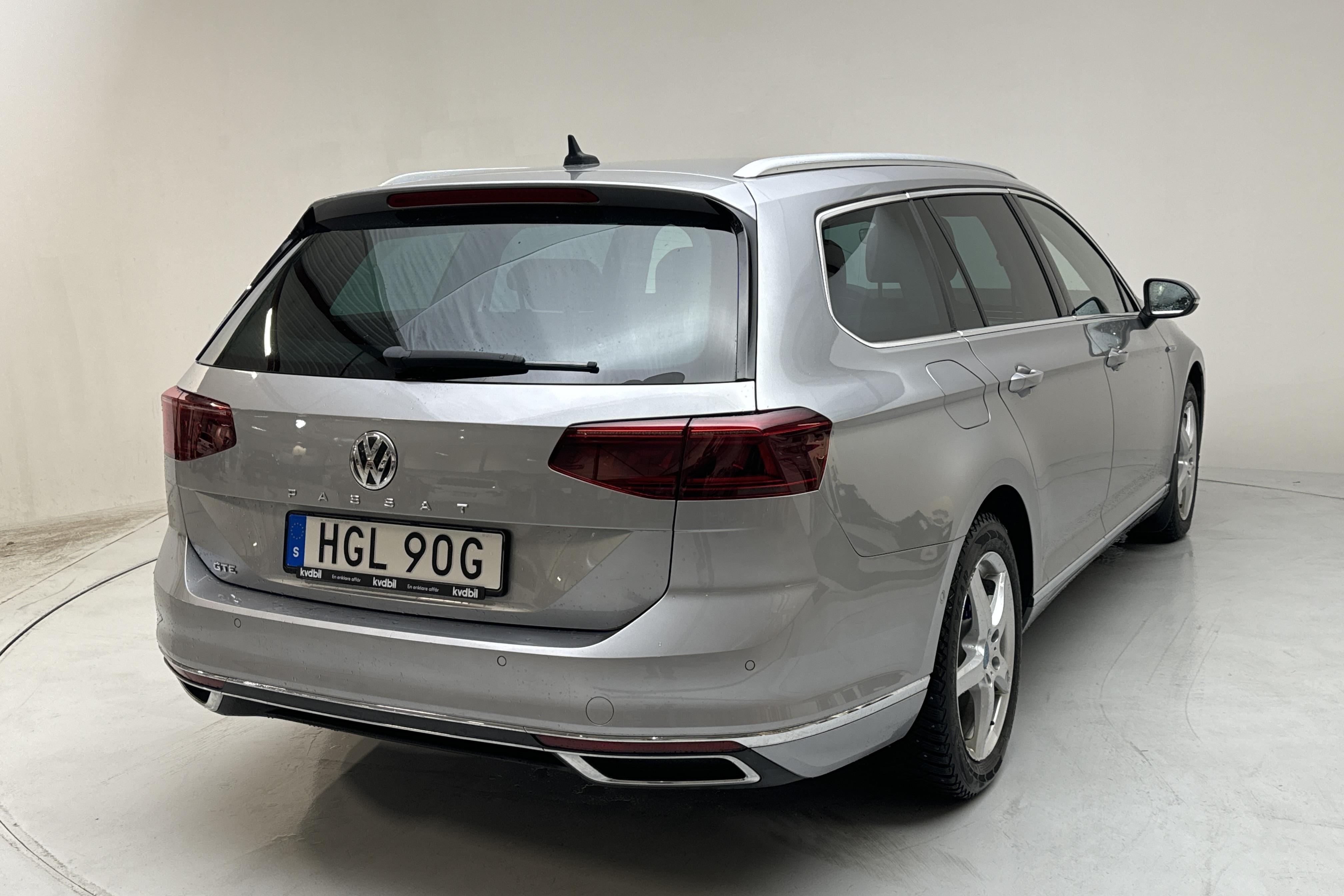 VW Passat 1.4 GTE Sportscombi (218hk) - 7 438 mil - Automat - silver - 2020