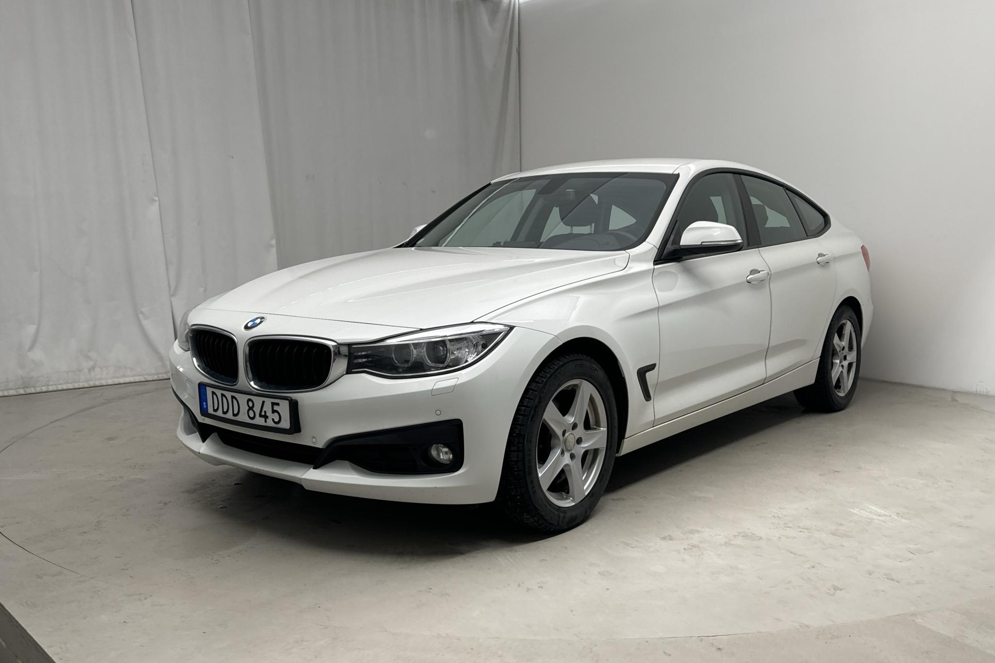 BMW 320d GT xDrive, F34 (184hk) - 12 230 mil - Manuell - vit - 2014