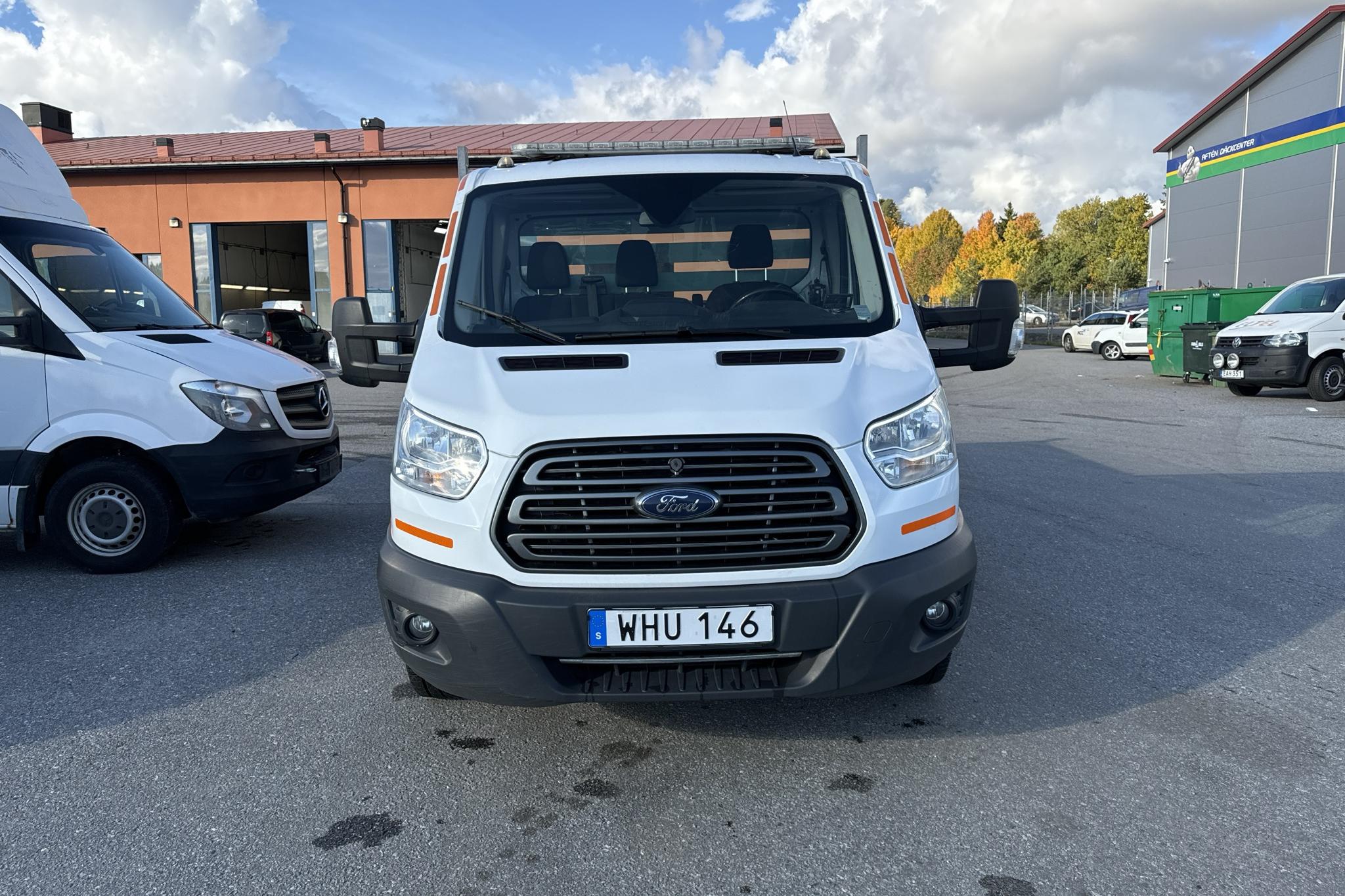 Ford Transit Chassi 350 2.0 TDCi 2WD (170hk) - 84 460 km - Automatic - white - 2018