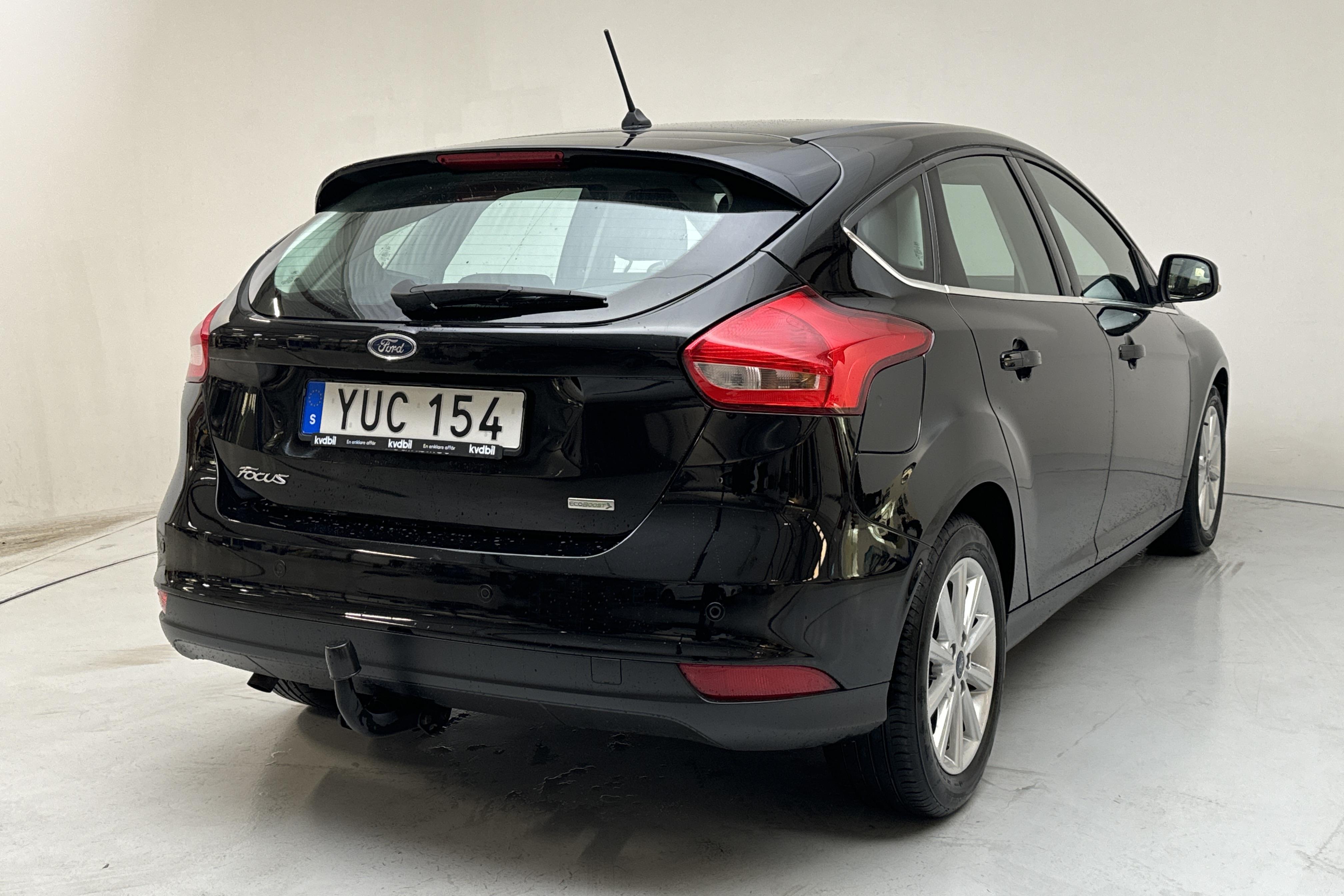 Ford Focus 1.0 EcoBoost 5-dr (100hk) - 68 570 km - Käsitsi - must - 2018